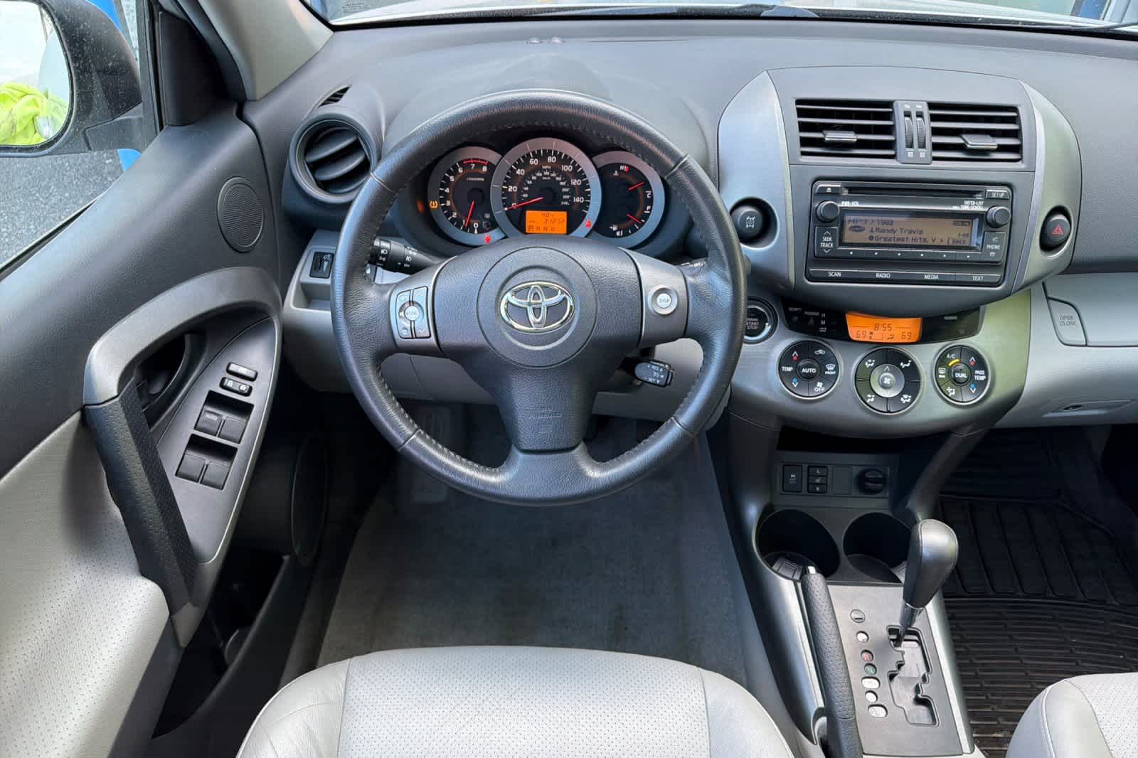 Thumbnail: 2012 Toyota RAV4 - 16