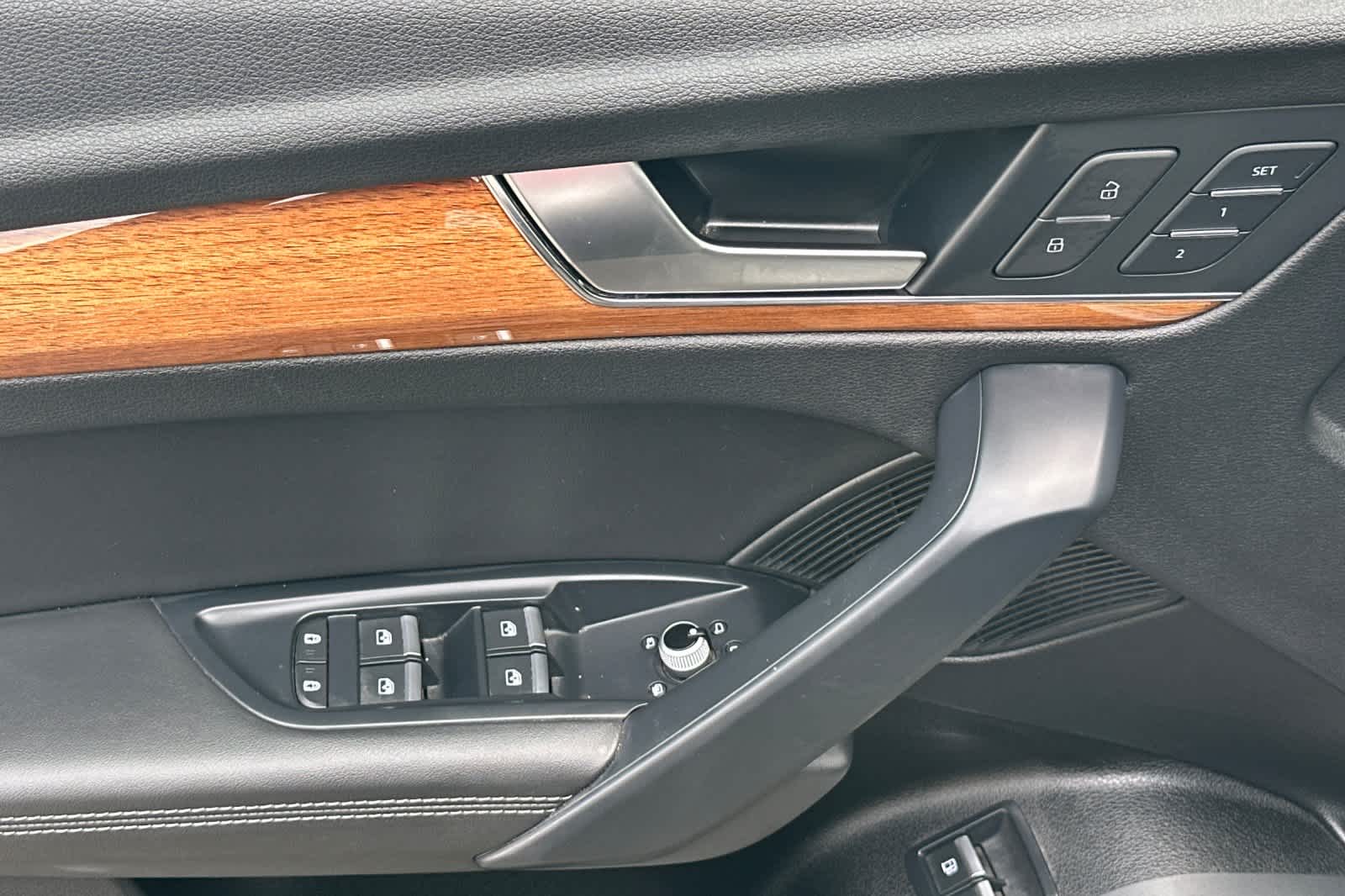 Thumbnail: 2021 Audi Q5 - 15