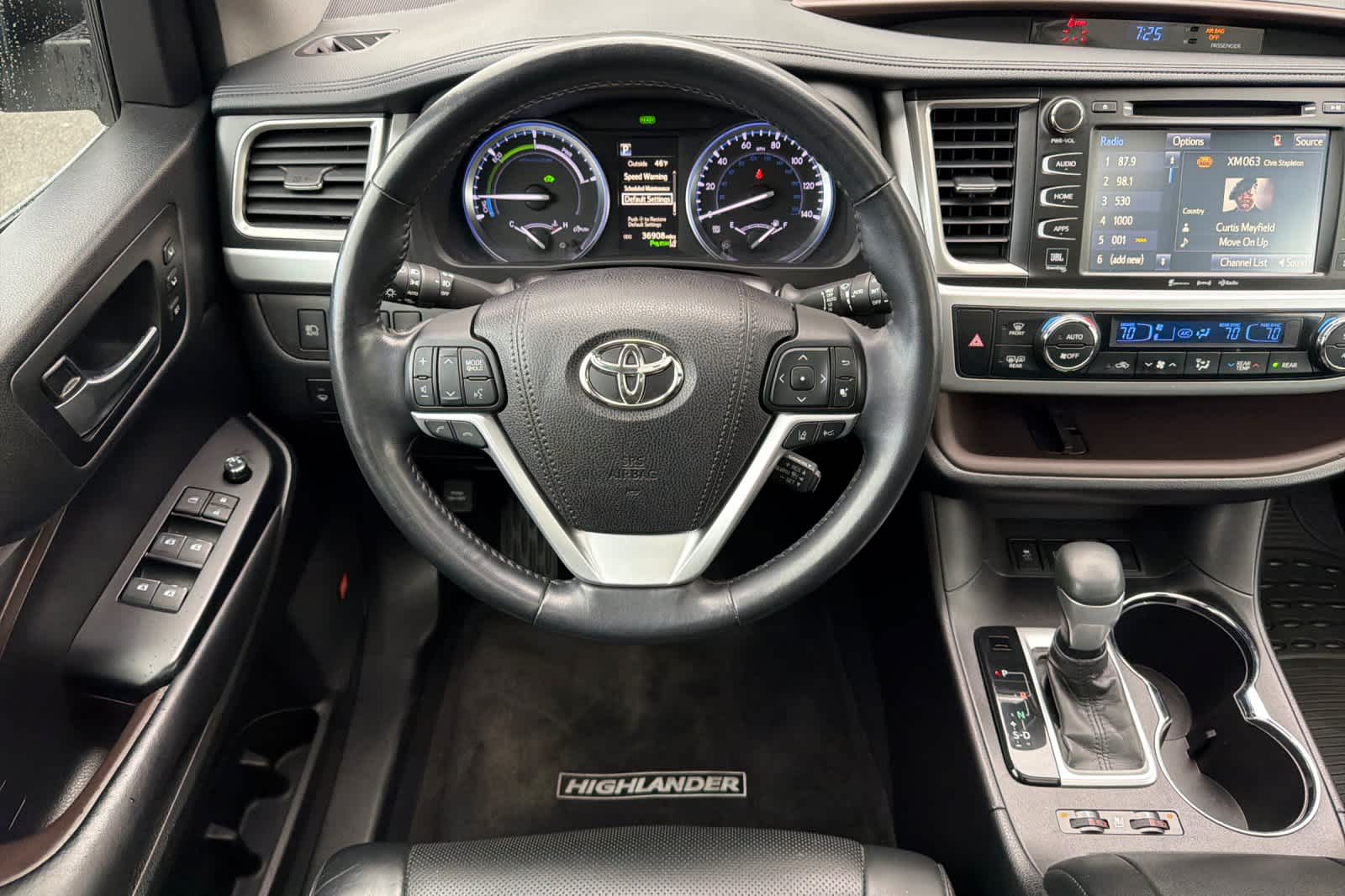 Thumbnail: 2018 Toyota Highlander - 16