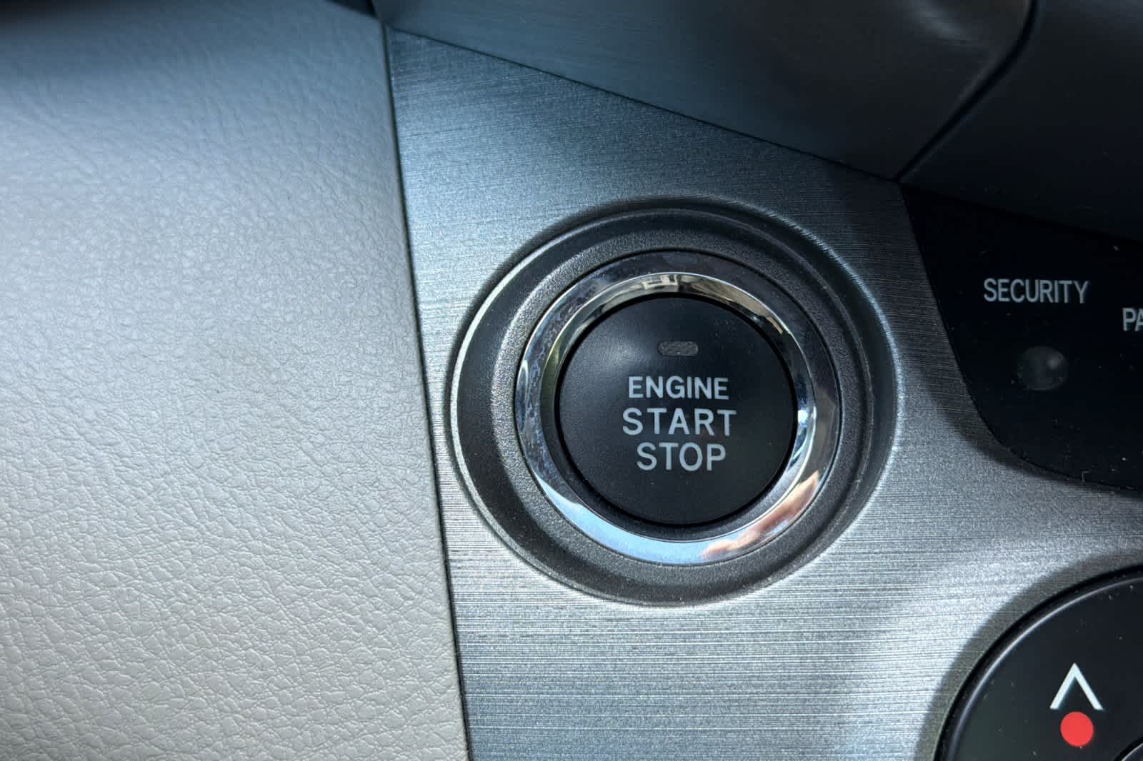 Thumbnail: 2012 Toyota RAV4 - 24