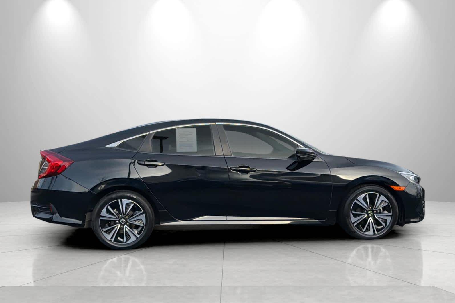 Thumbnail: 2018 Honda Civic - 8