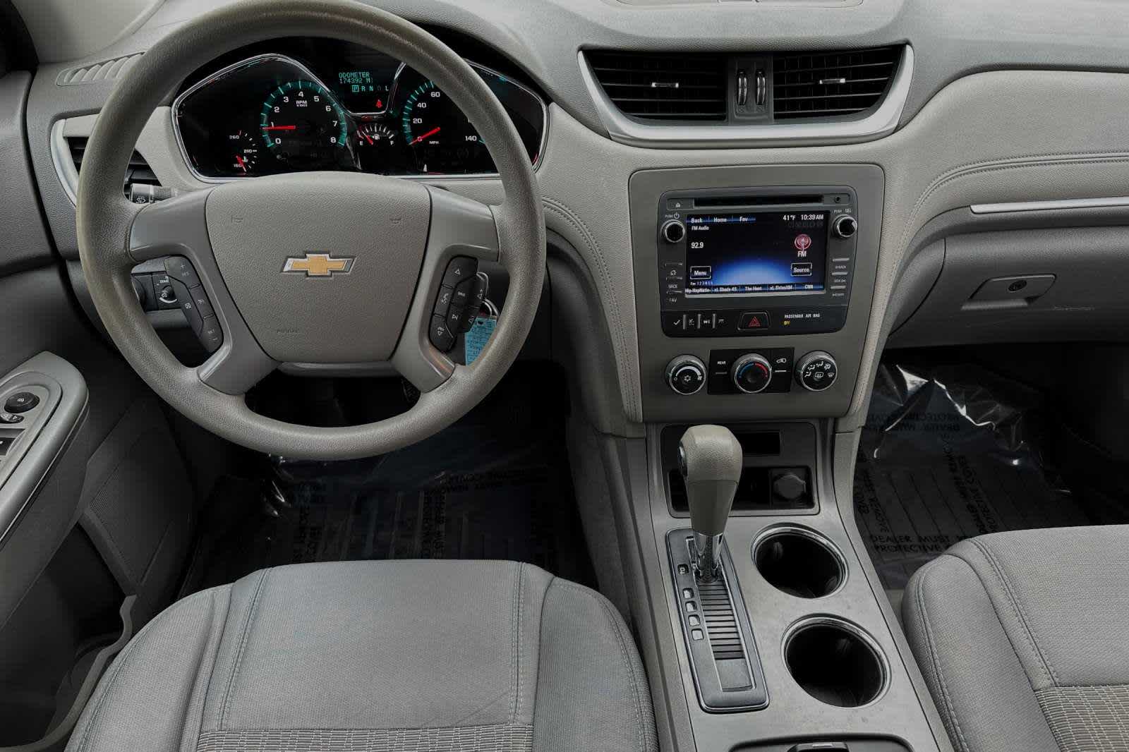 2014 Chevrolet Traverse LS 16