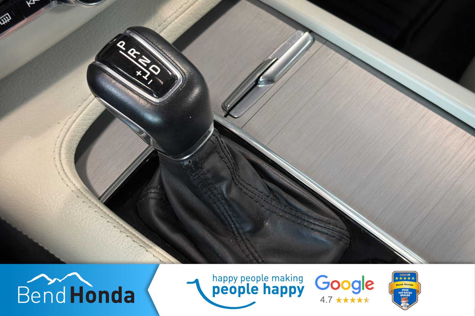 Thumbnail: 2022 Volvo XC90 - 25