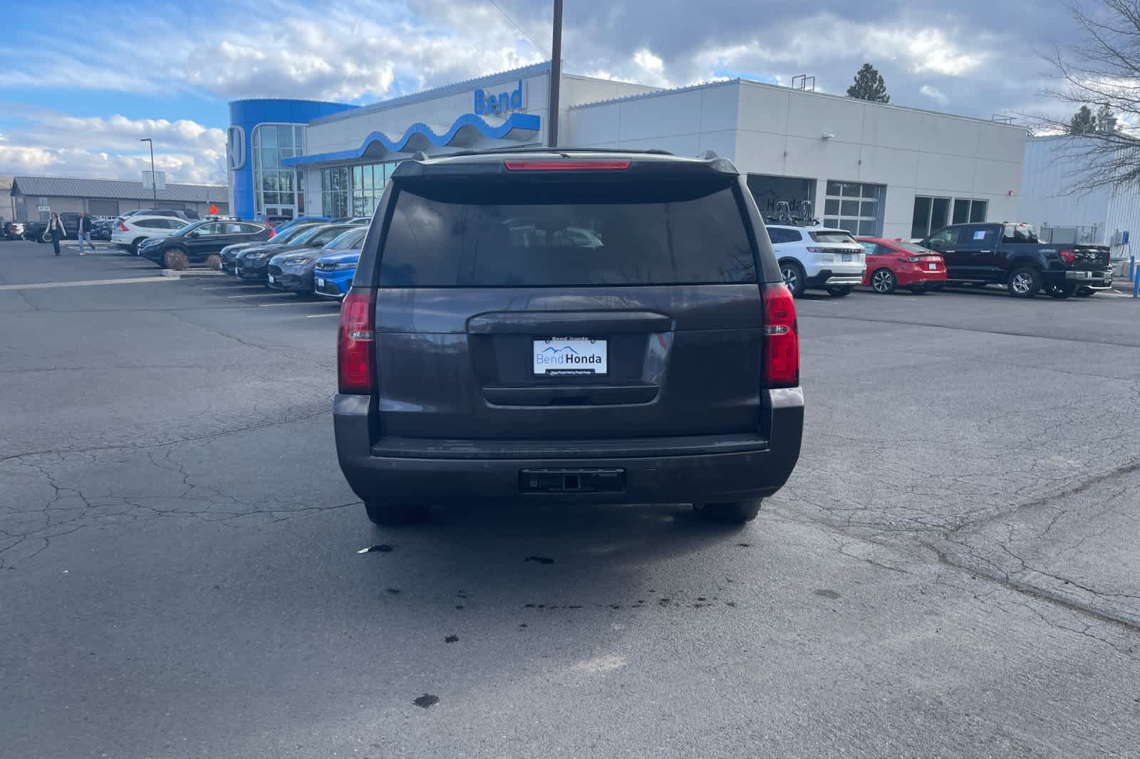 Thumbnail: 2017 Chevrolet Suburban - 7