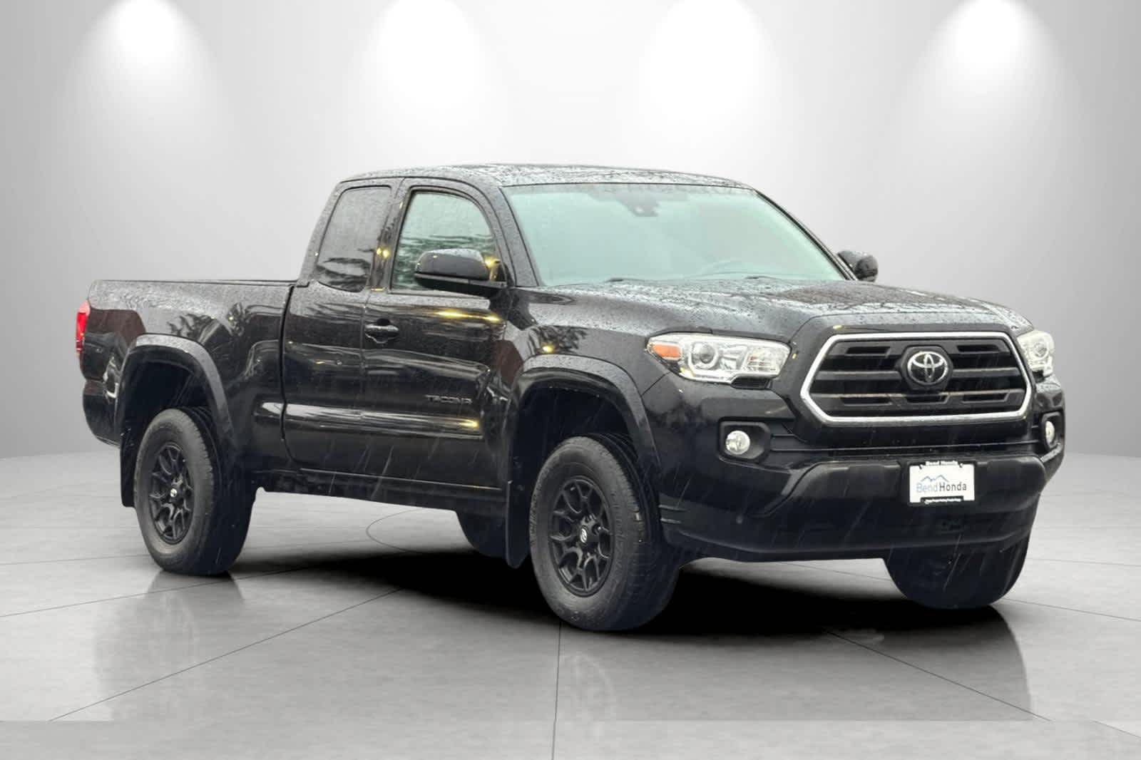 Thumbnail: 2019 Toyota Tacoma - 8