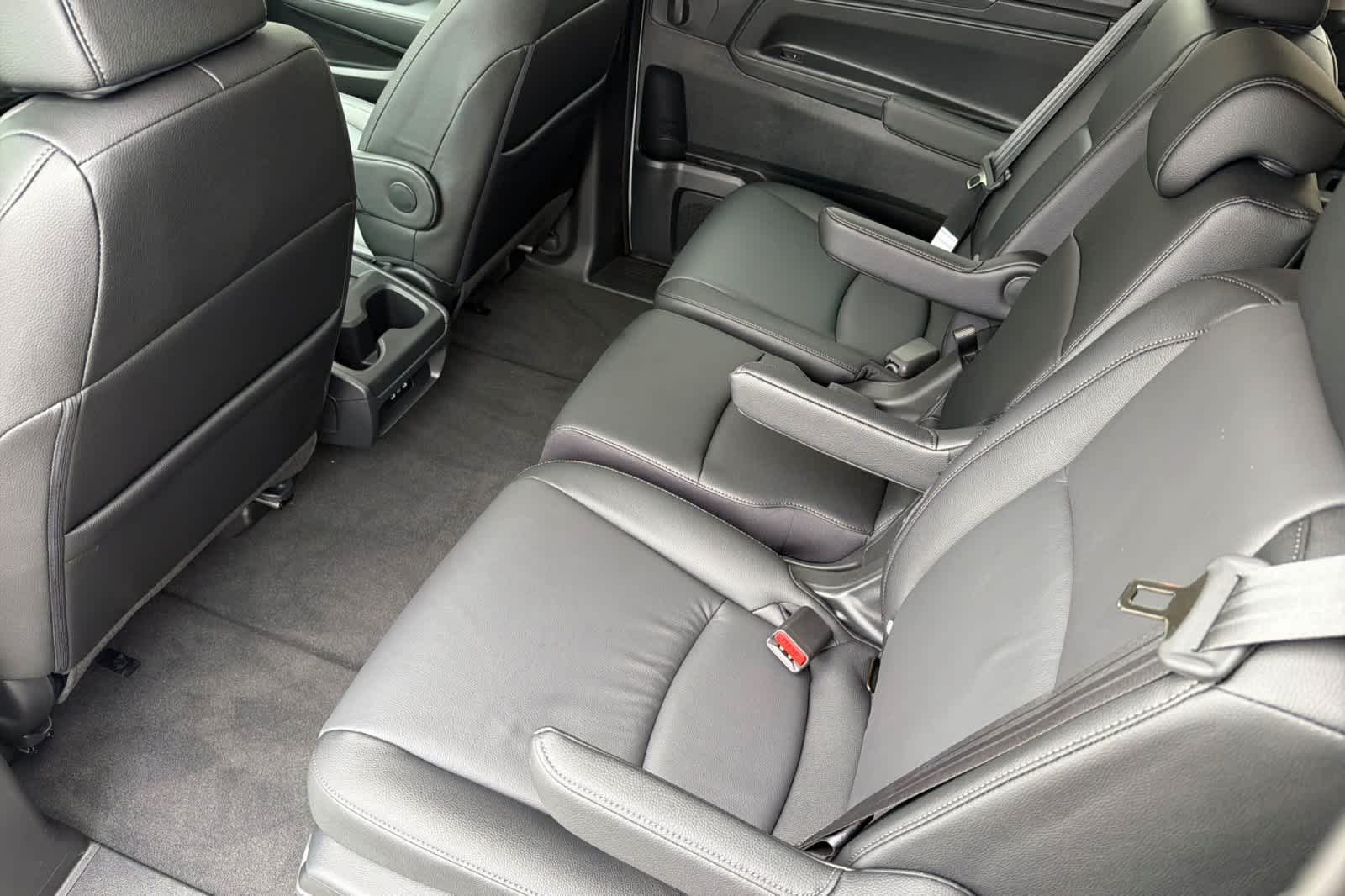 Thumbnail: 2026 Honda Odyssey - 4