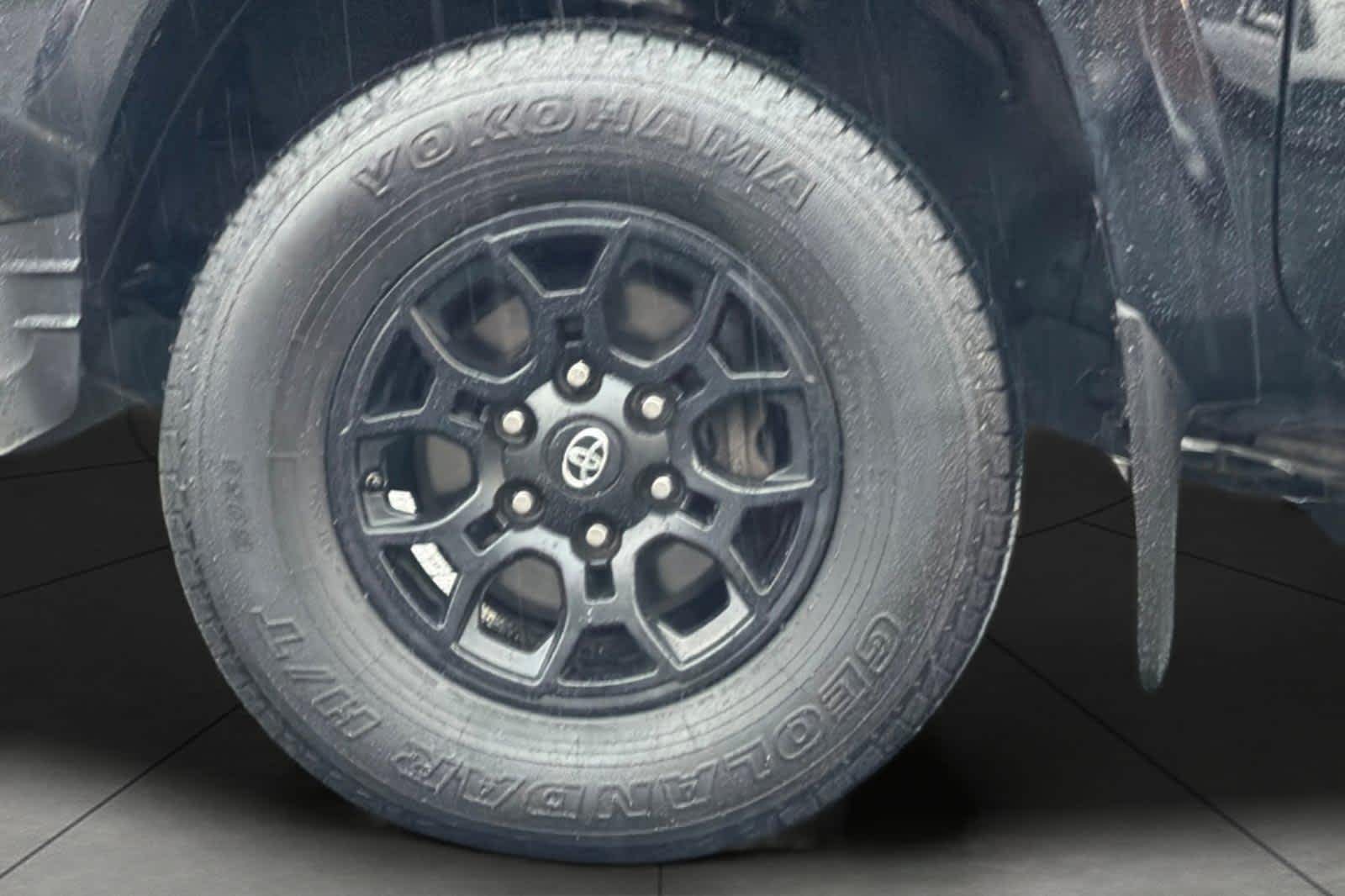 Thumbnail: 2019 Toyota Tacoma - 10