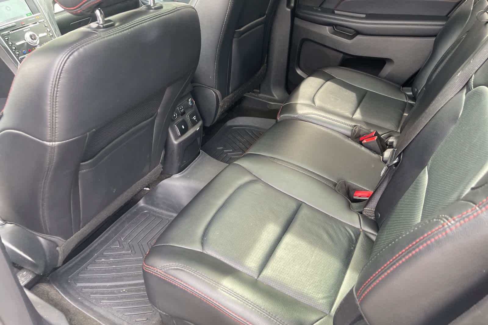 Thumbnail: 2017 Ford Explorer - 10