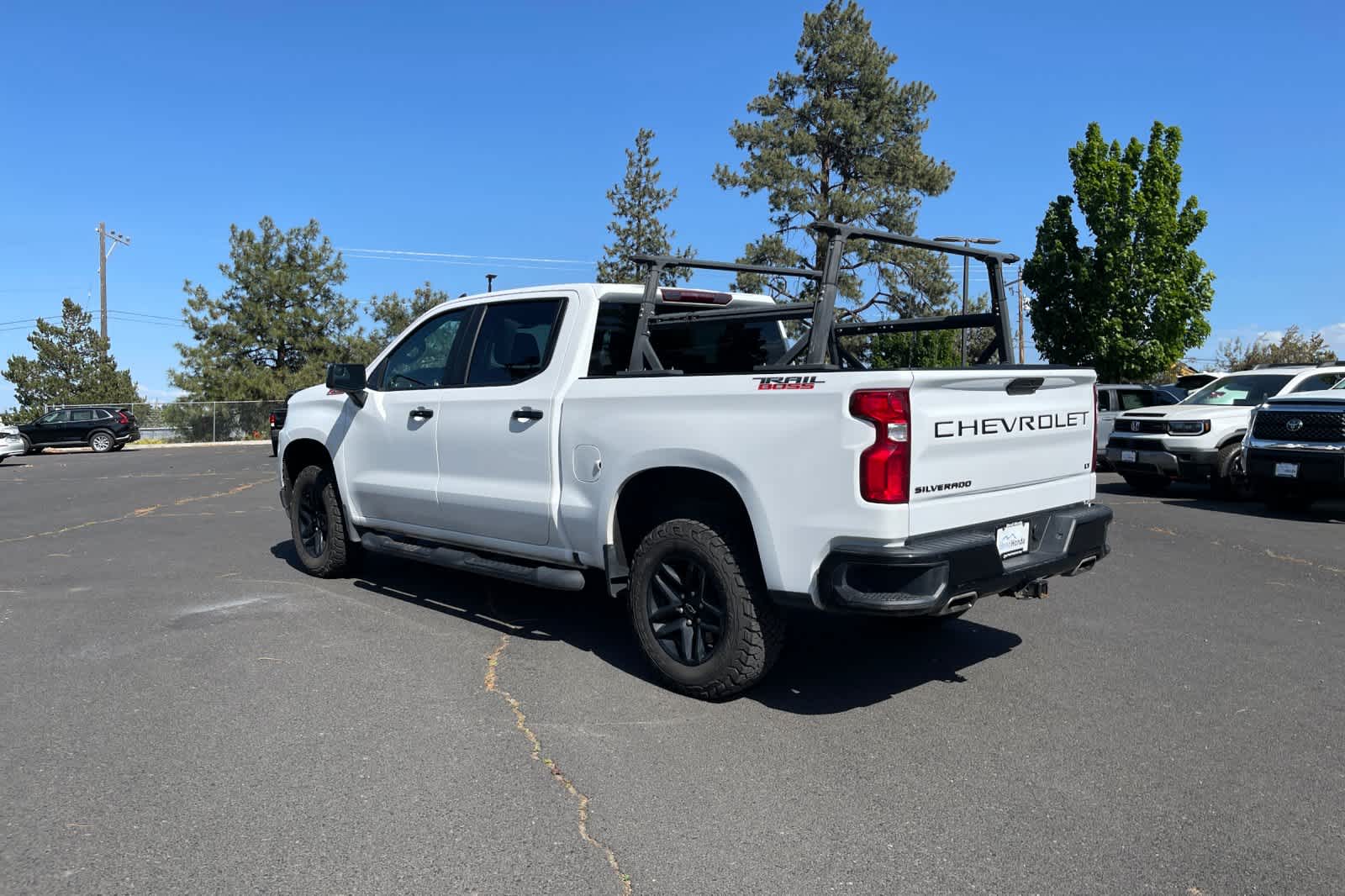 Thumbnail: 2021 Chevrolet Silverado 1500 - 3