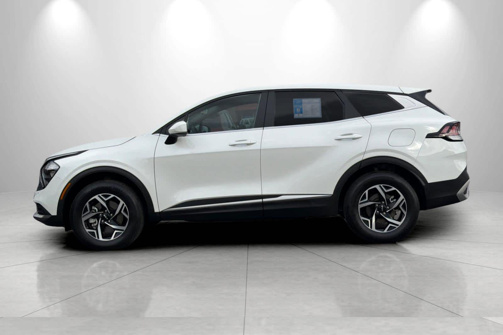 Thumbnail: 2023 Kia Sportage - 5