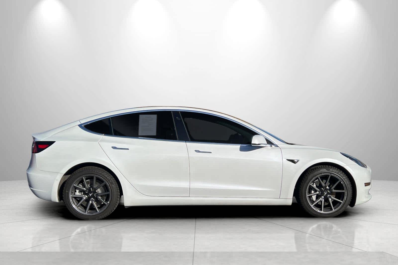 Thumbnail: 2019 Tesla Model 3 - 8