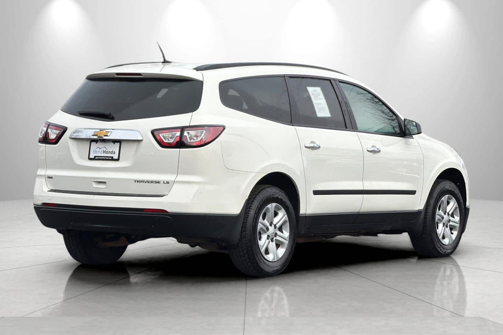 Thumbnail: 2013 Chevrolet Traverse - 2