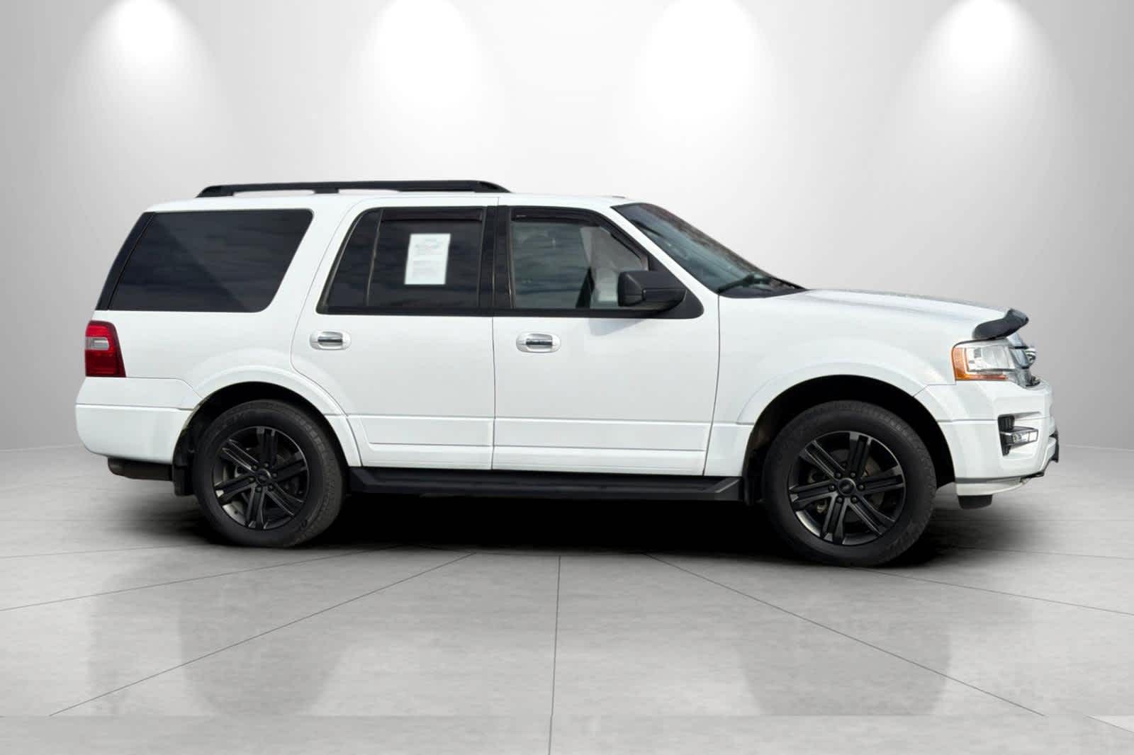 Thumbnail: 2017 Ford Expedition - 8