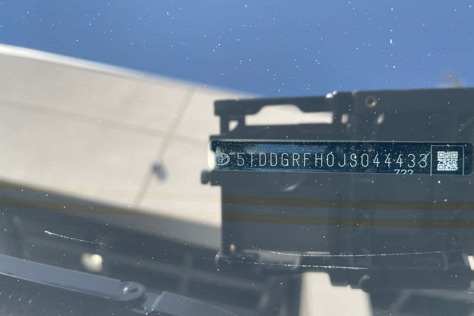 Thumbnail: 2018 Toyota Highlander - 16