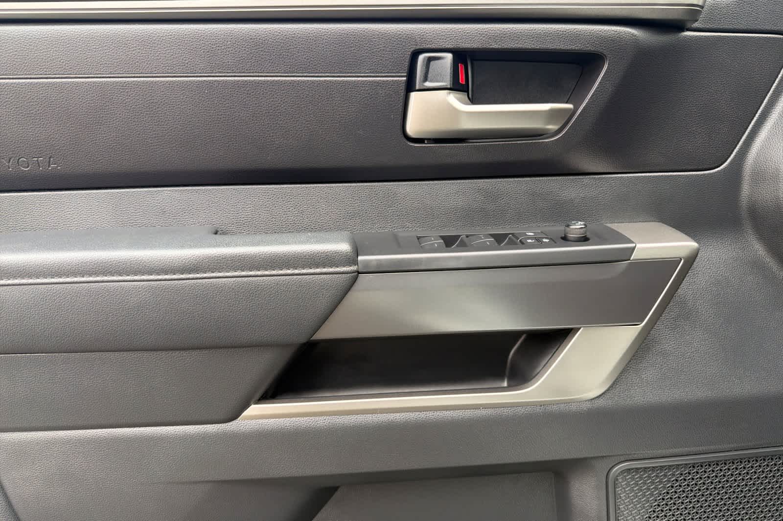 Thumbnail: 2024 Toyota Tundra - 14