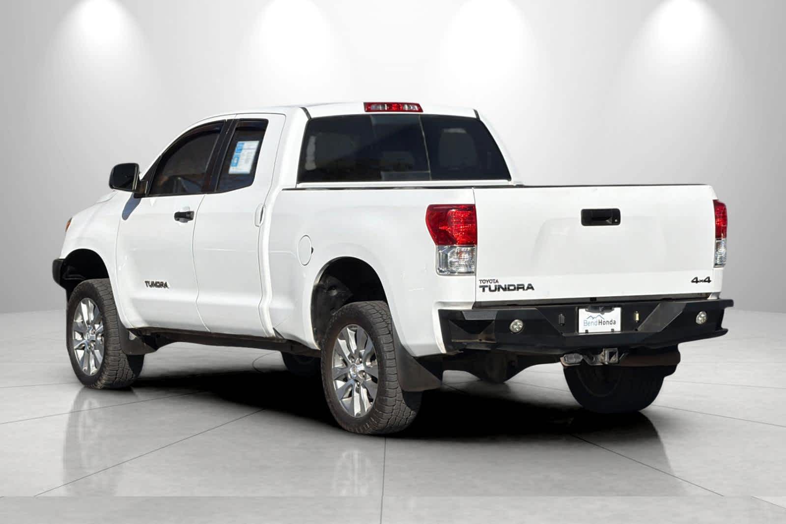 Thumbnail: 2011 Toyota Tundra - 6