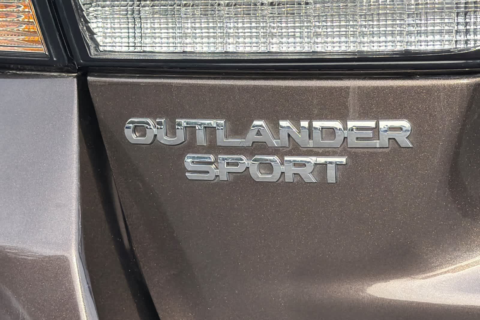 Thumbnail: 2024 Mitsubishi Outlander Sport - 12