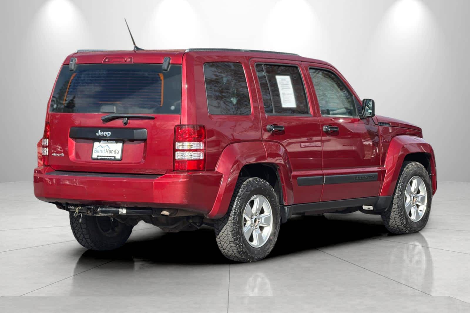 Thumbnail: 2011 Jeep Liberty - 2