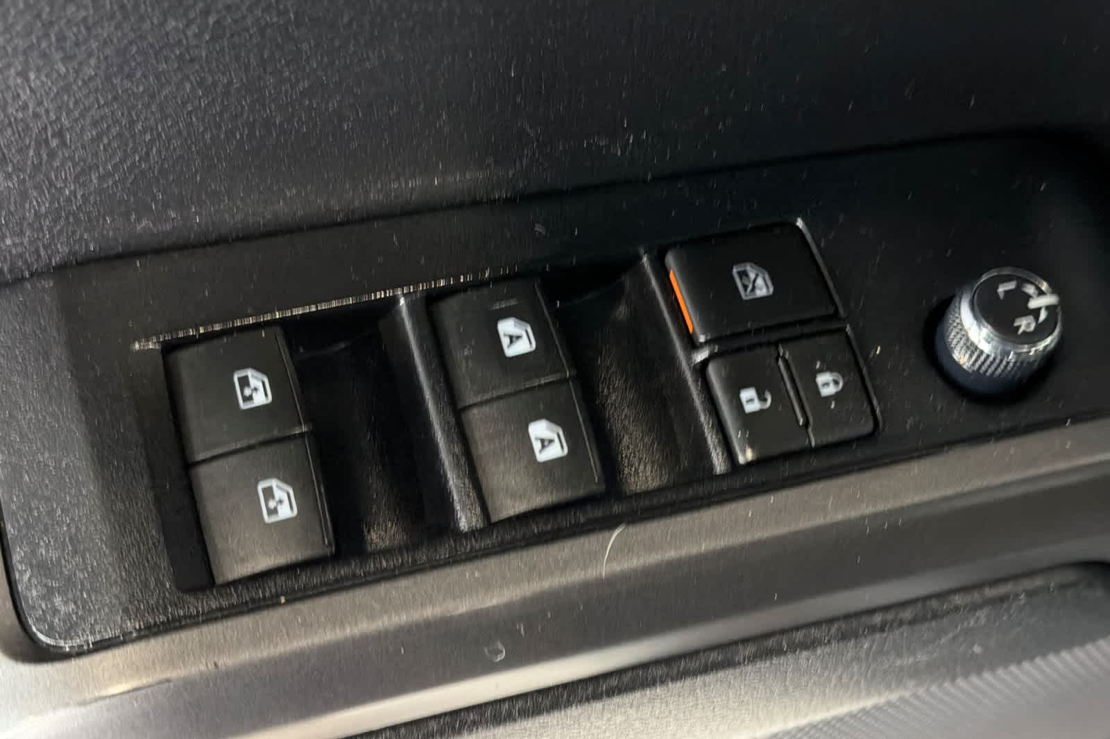 Thumbnail: 2017 Toyota Tacoma - 15