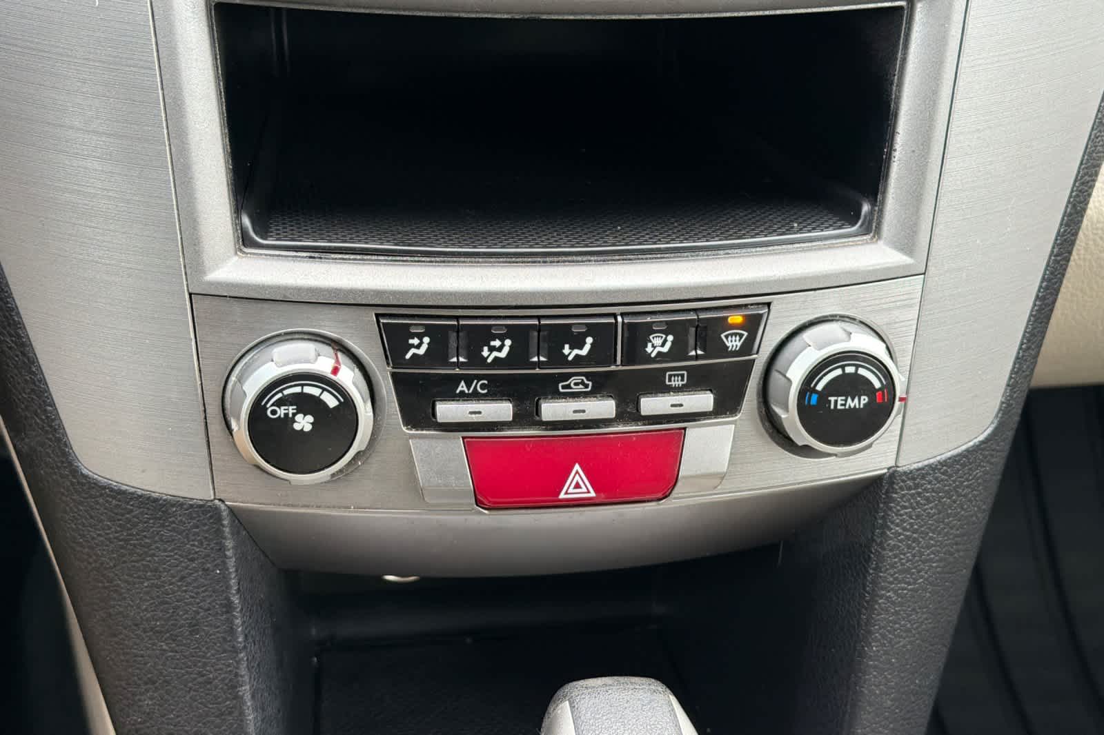 Thumbnail: 2014 Subaru Outback - 21