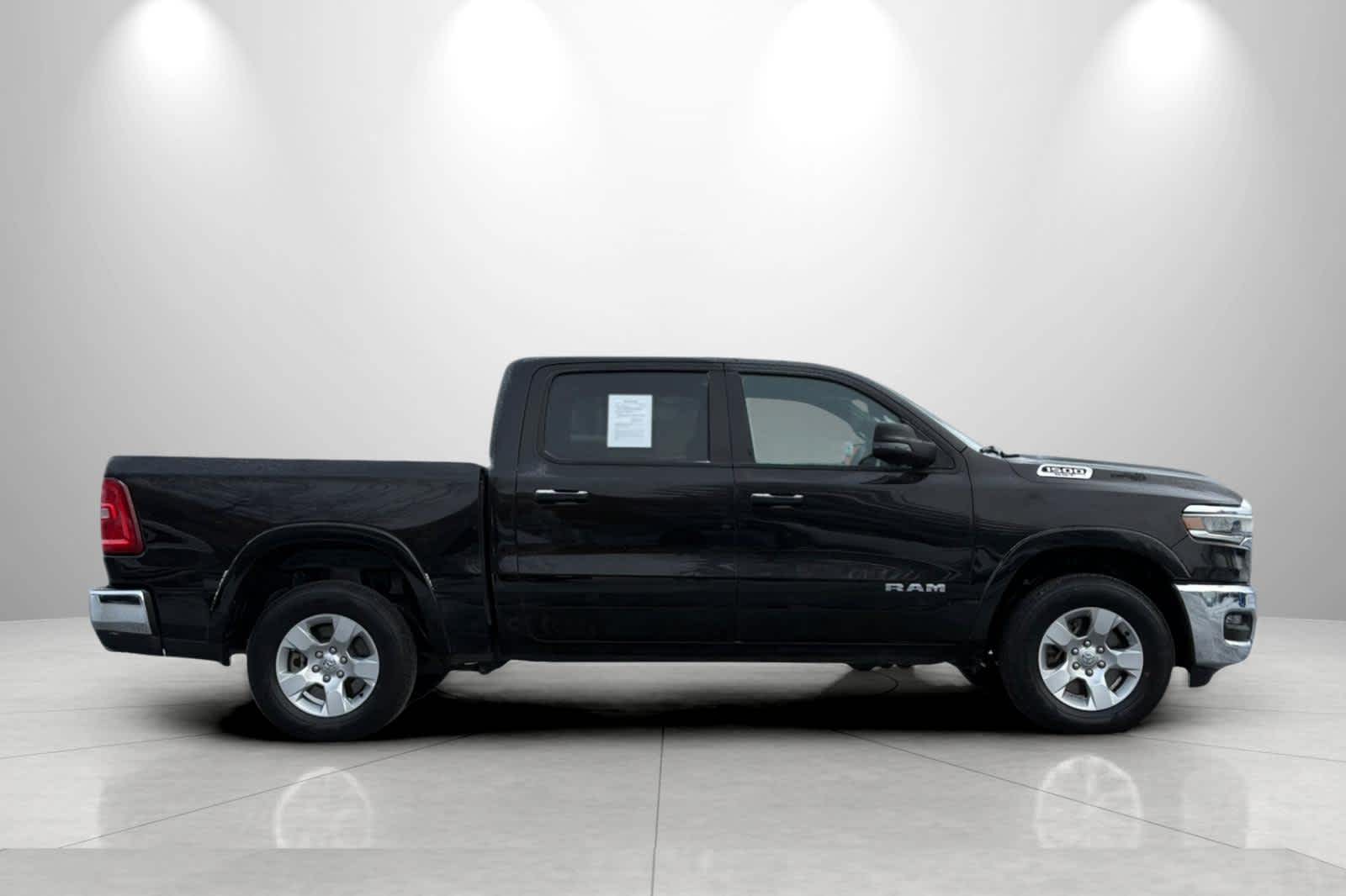 Thumbnail: 2025 RAM 1500 - 8