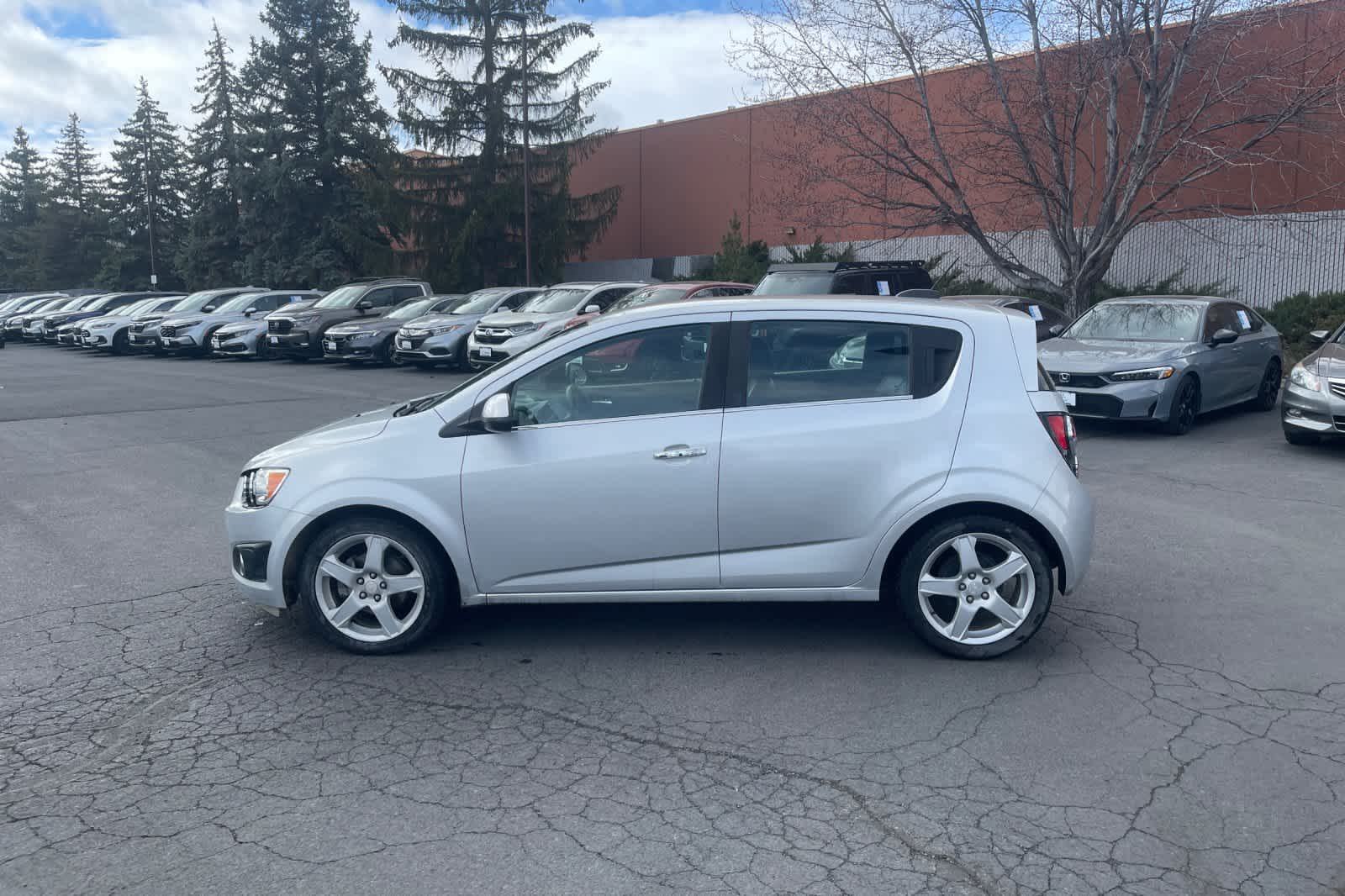 Thumbnail: 2015 Chevrolet Sonic - 5