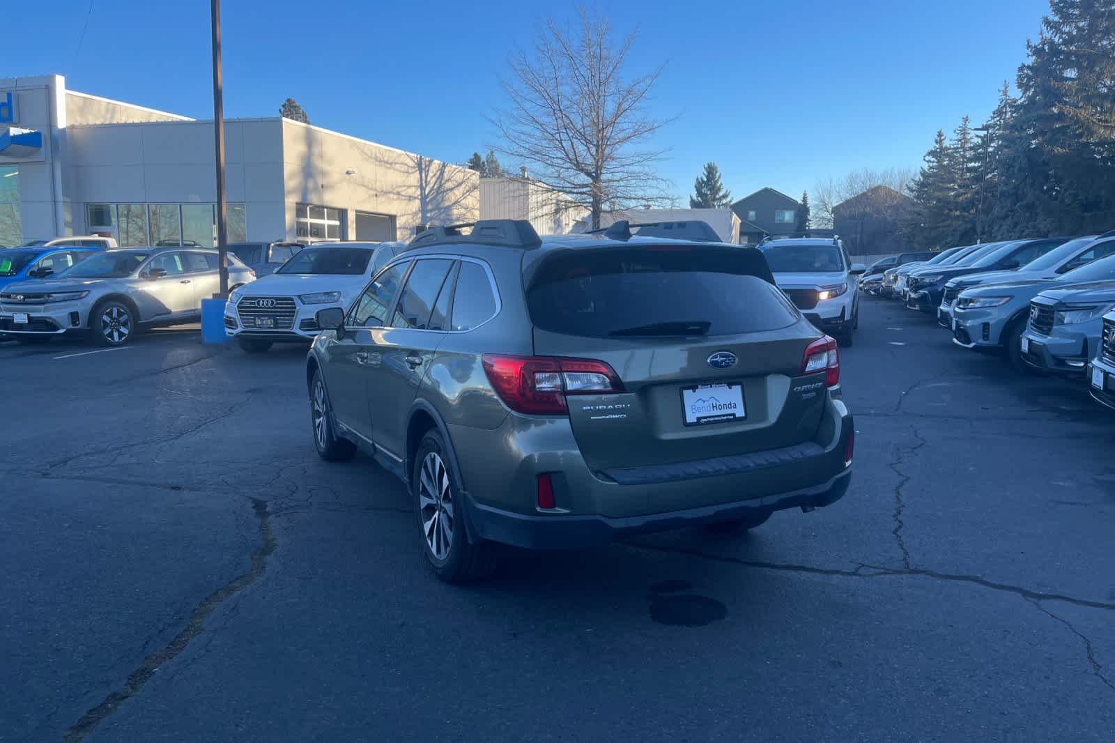 Thumbnail: 2016 Subaru Outback - 6