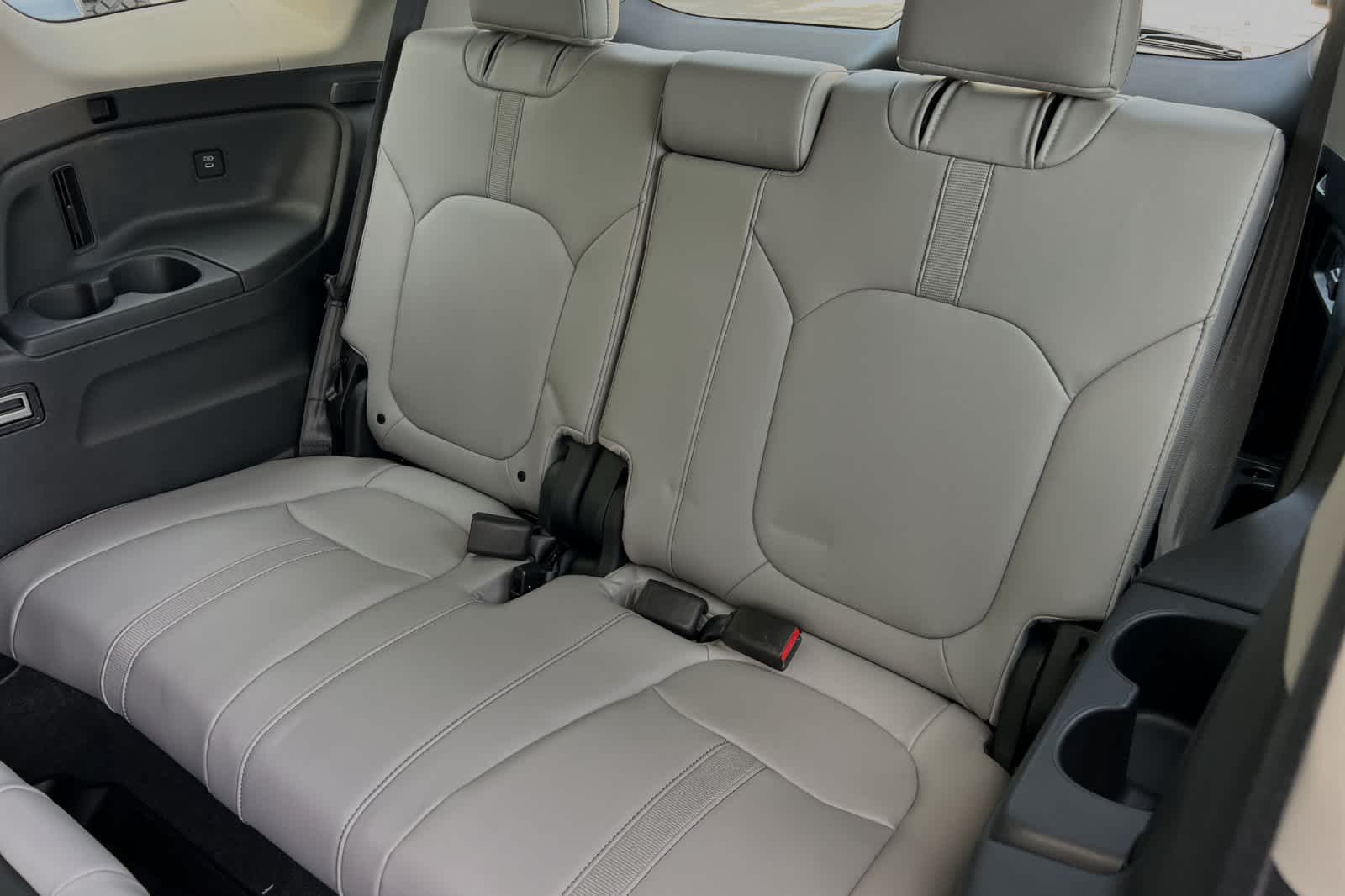 Thumbnail: 2025 Honda Pilot - 16