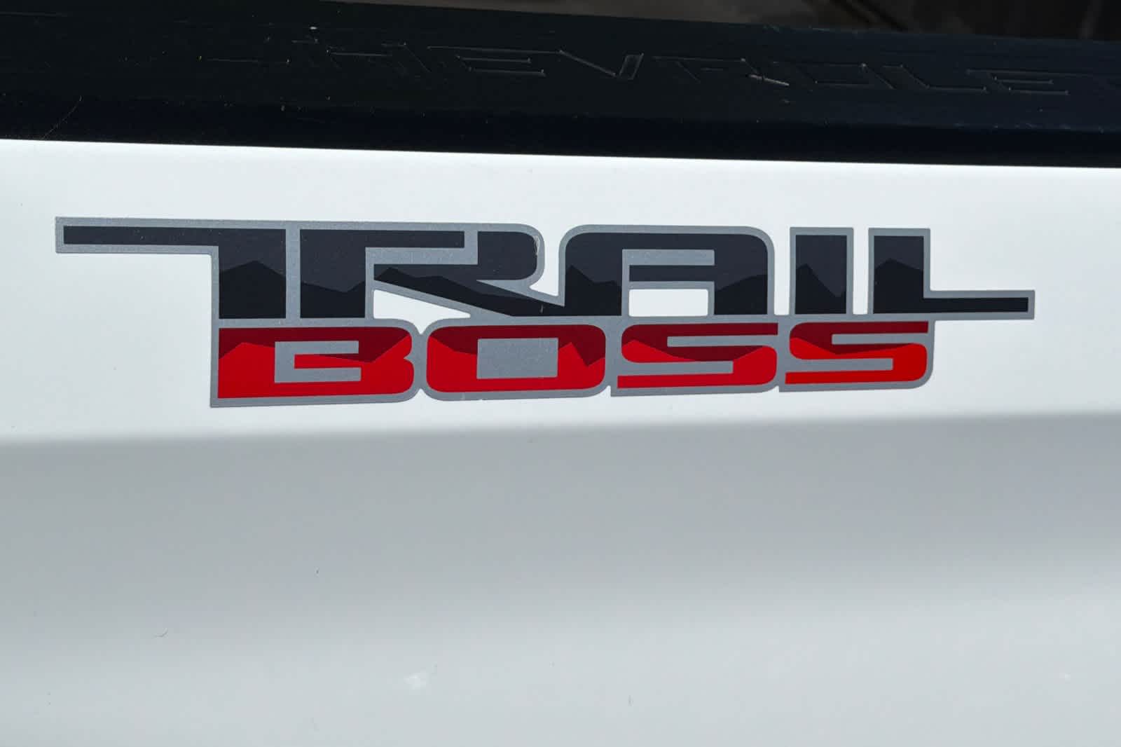 Thumbnail: 2019 Chevrolet Silverado 1500 - 11