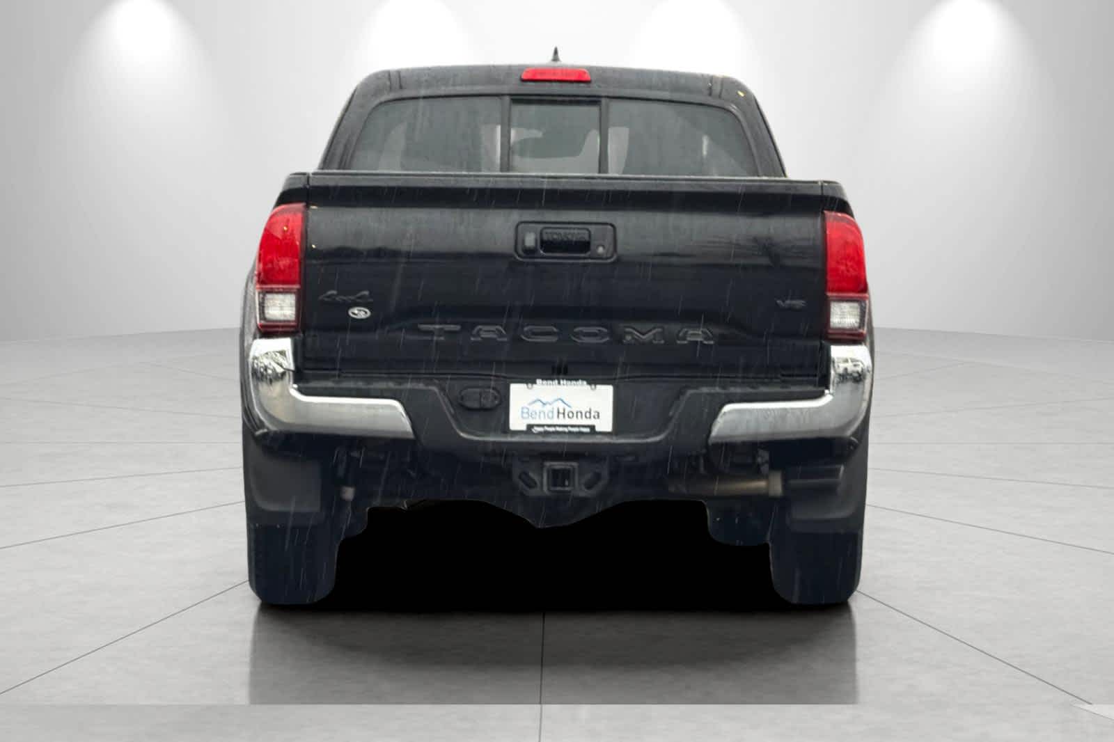 Thumbnail: 2019 Toyota Tacoma - 6