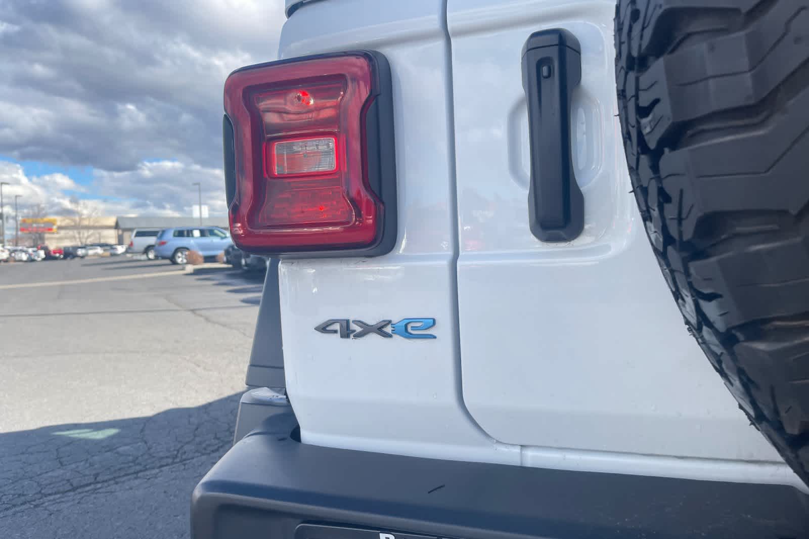 Thumbnail: 2021 Jeep Wrangler - 12