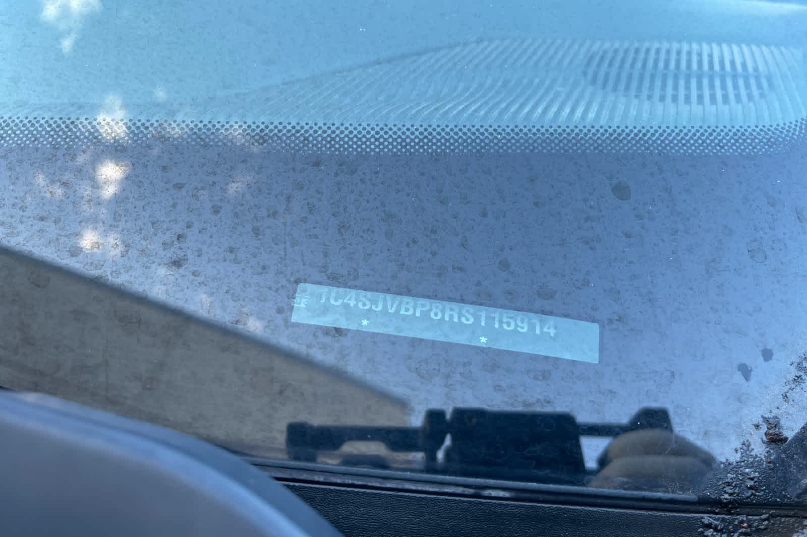 Thumbnail: 2024 Jeep Wagoneer - 16