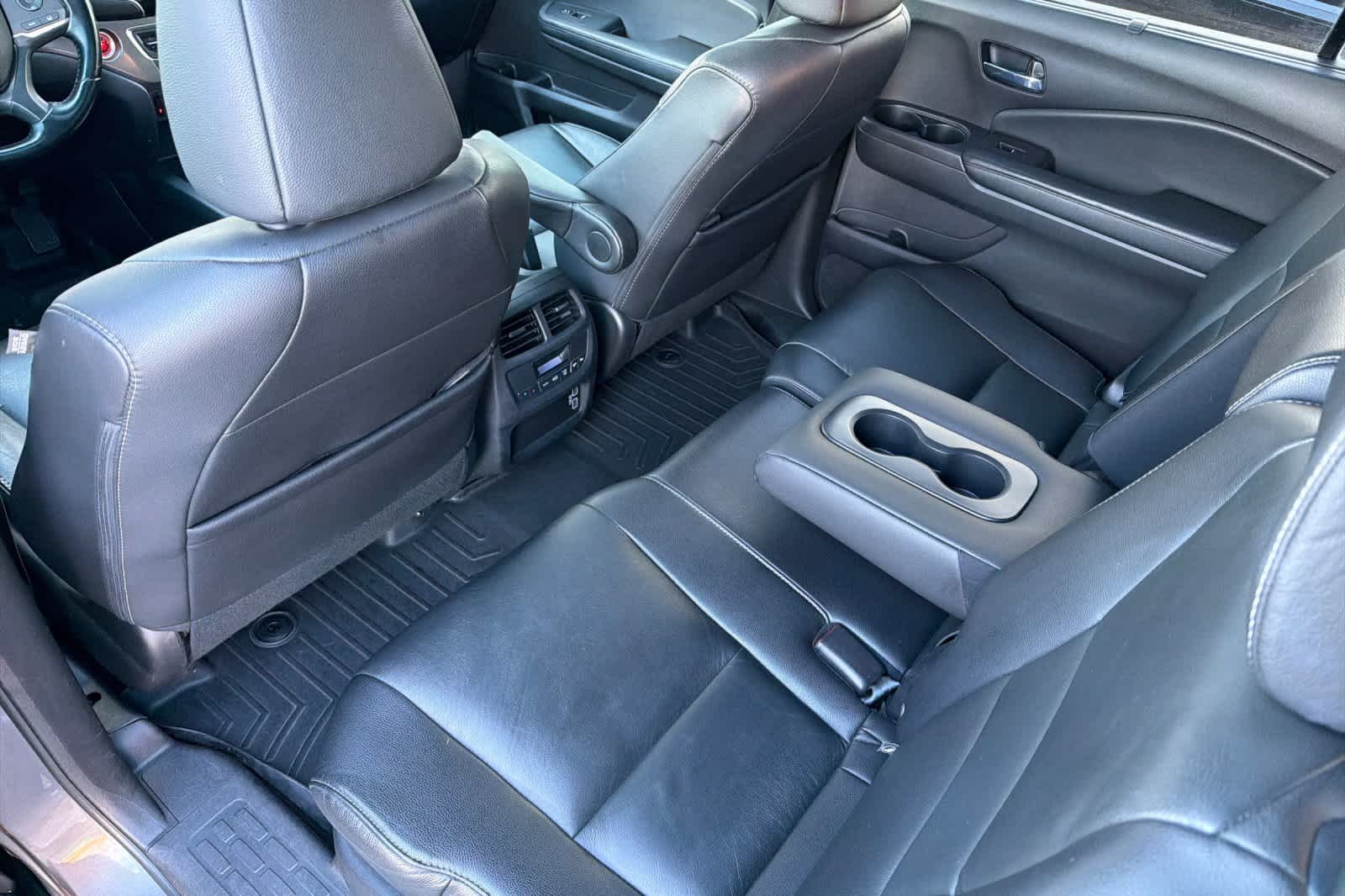 Thumbnail: 2020 Honda Pilot - 4