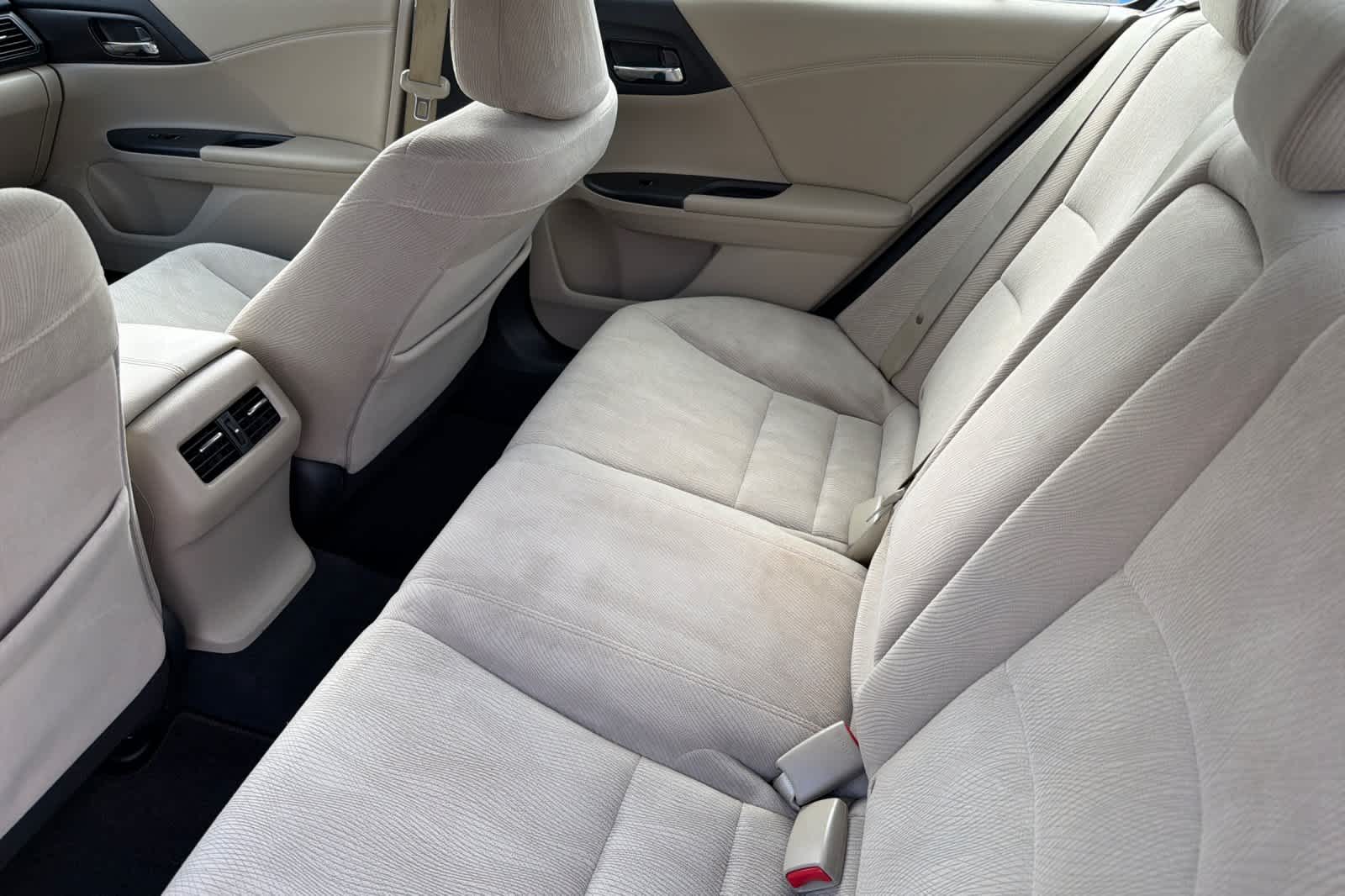 2015 Honda Accord Hybrid photo 4