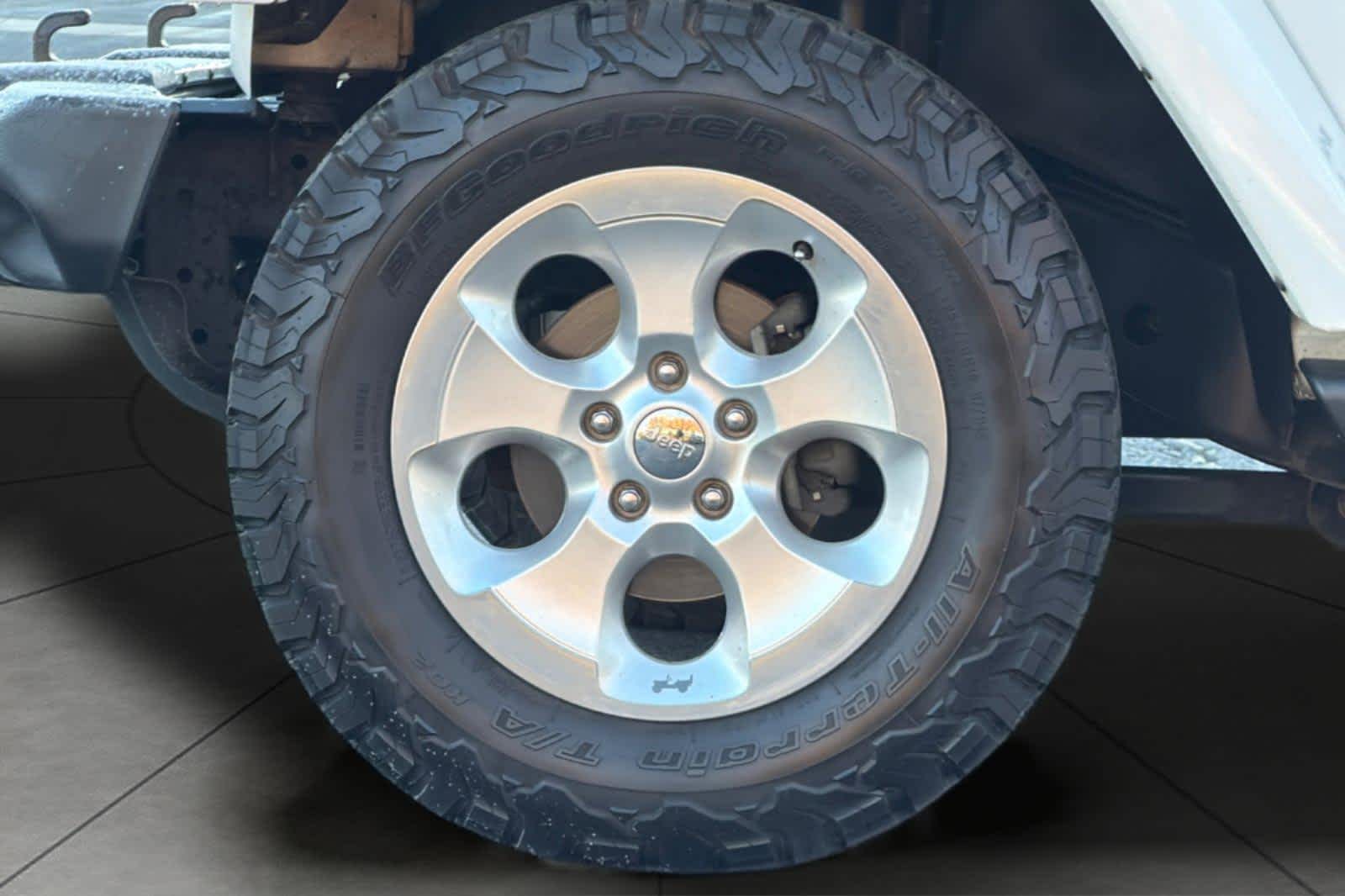 Thumbnail: 2014 Jeep Wrangler - 11