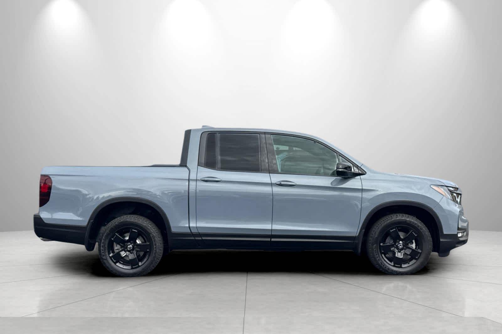 Thumbnail: 2026 Honda Ridgeline - 8