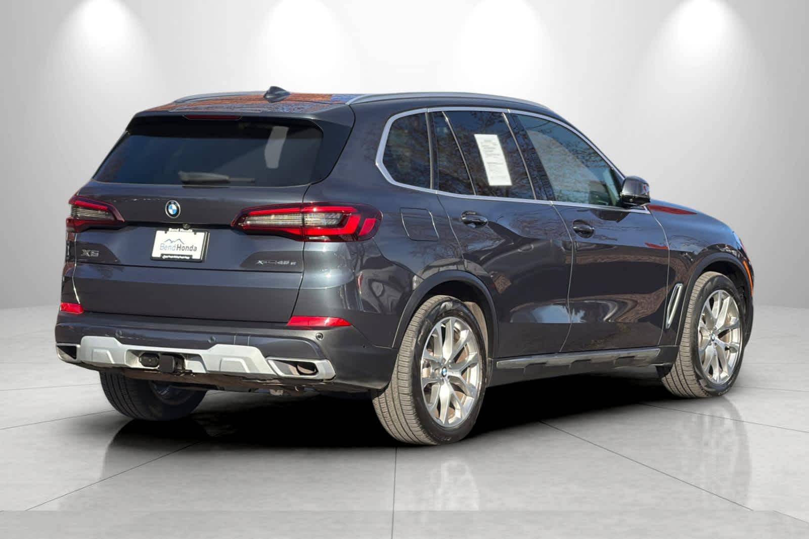 Thumbnail: 2021 BMW X5 - 2