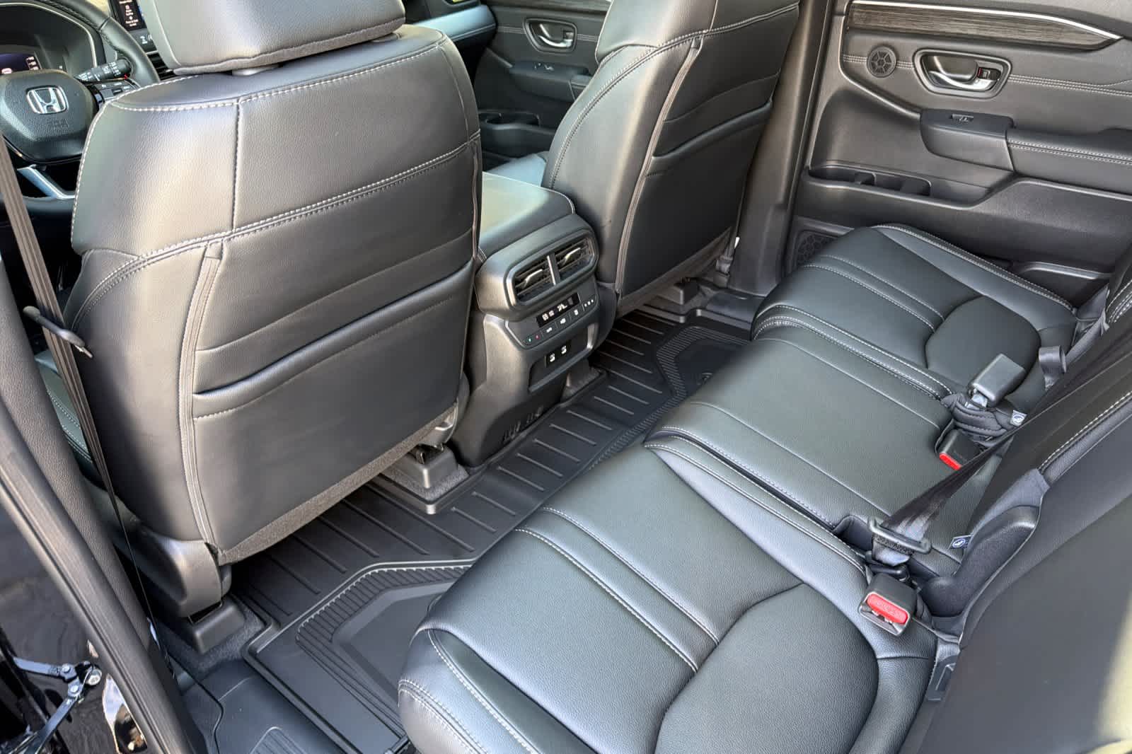 Thumbnail: 2026 Honda Pilot - 4