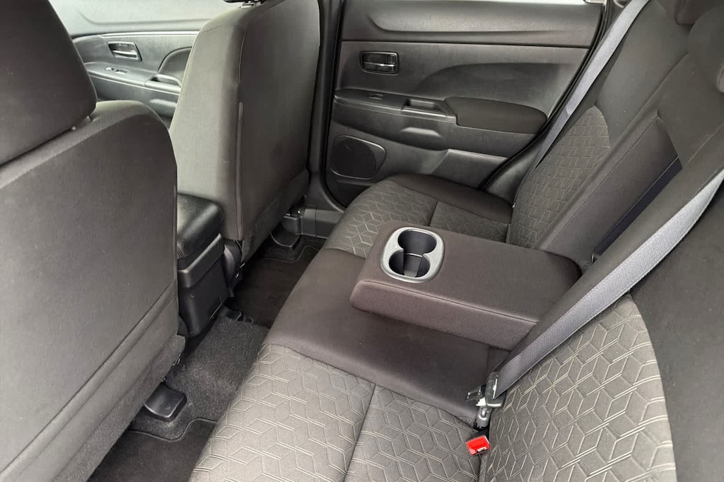 Used 2024 Mitsubishi Outlander Sport 2.0 ES SUV