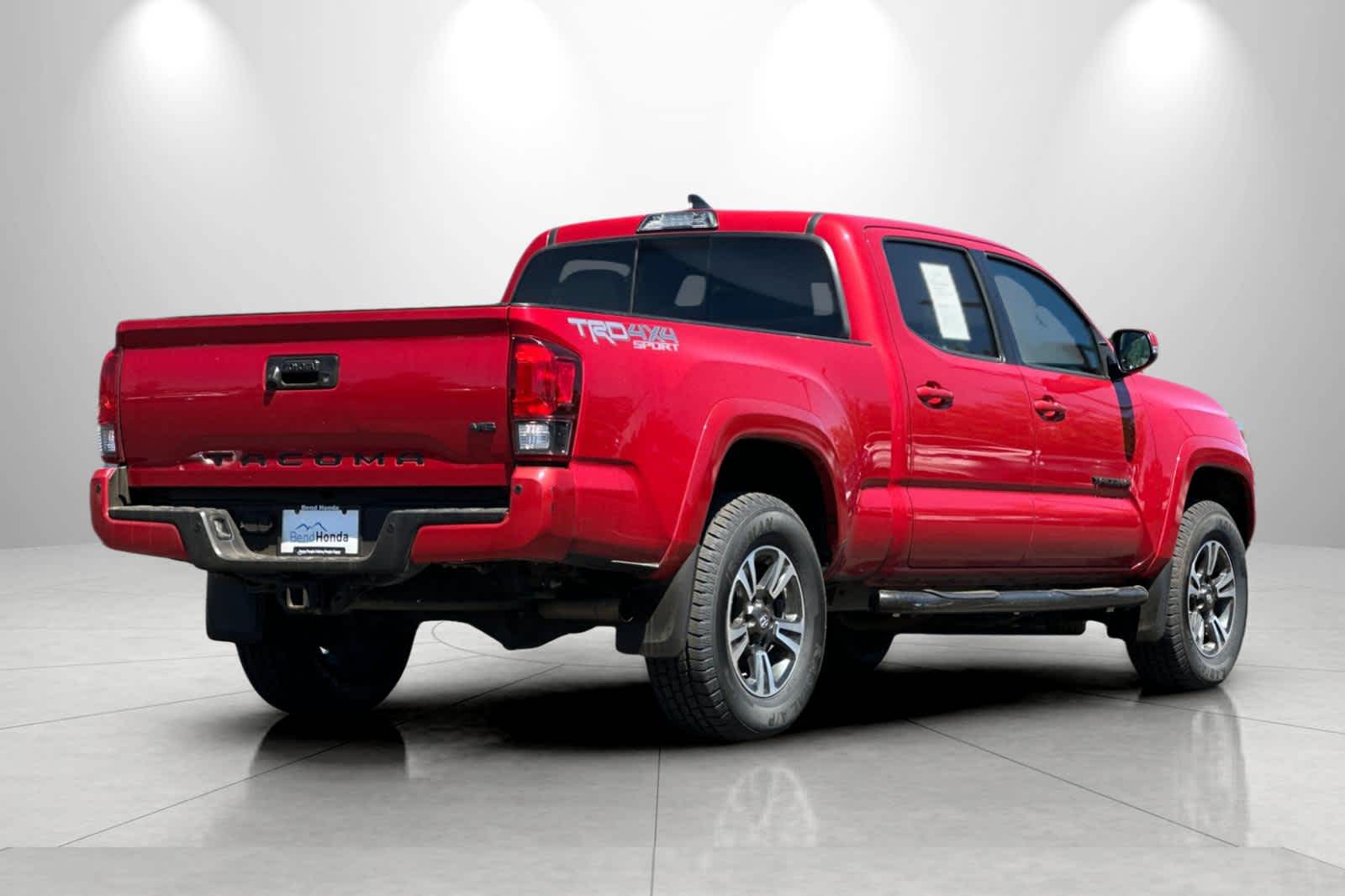 2019 Toyota Tacoma TRD Sport - Photo 2