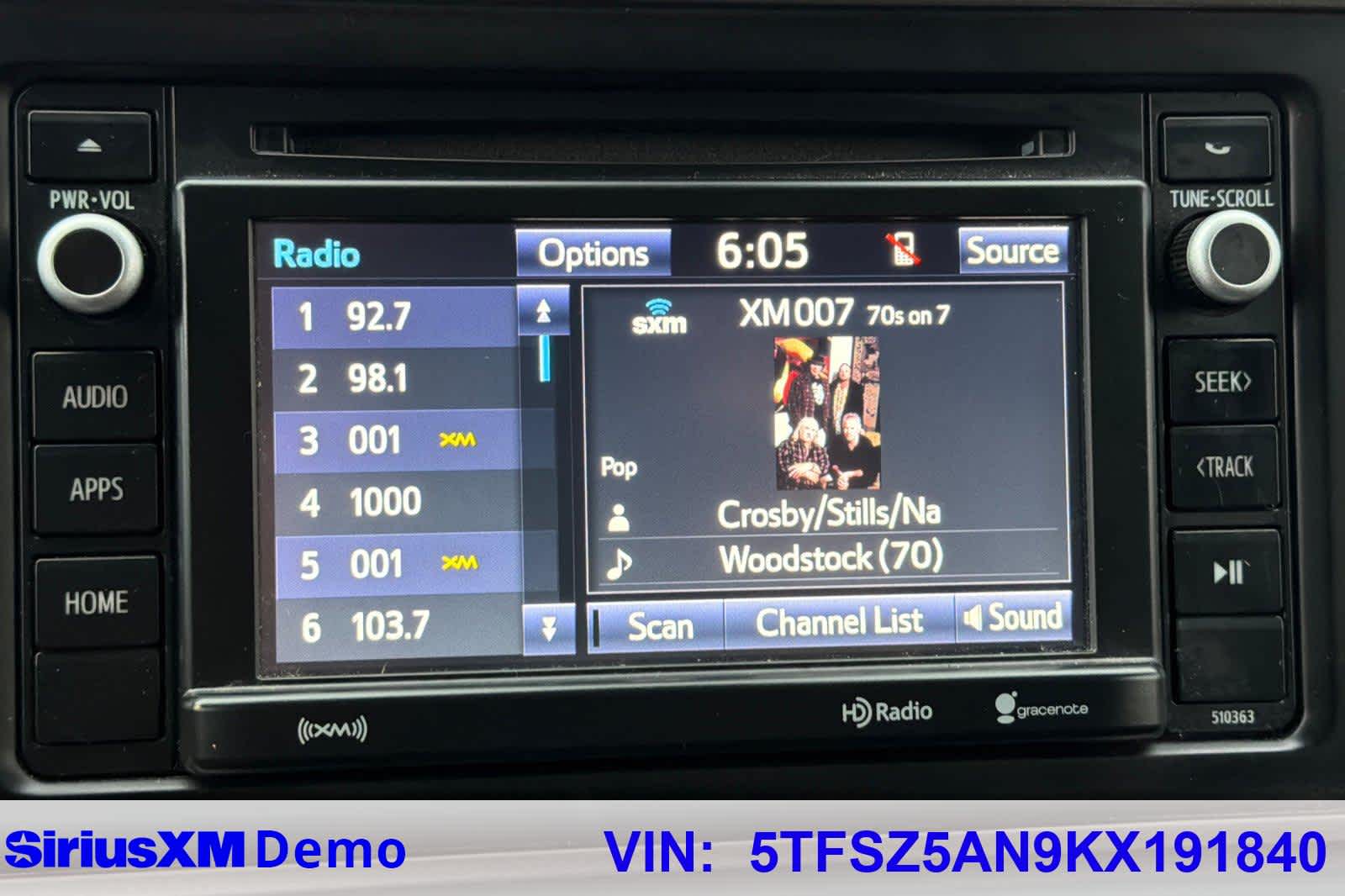 Thumbnail: 2019 Toyota Tacoma - 25