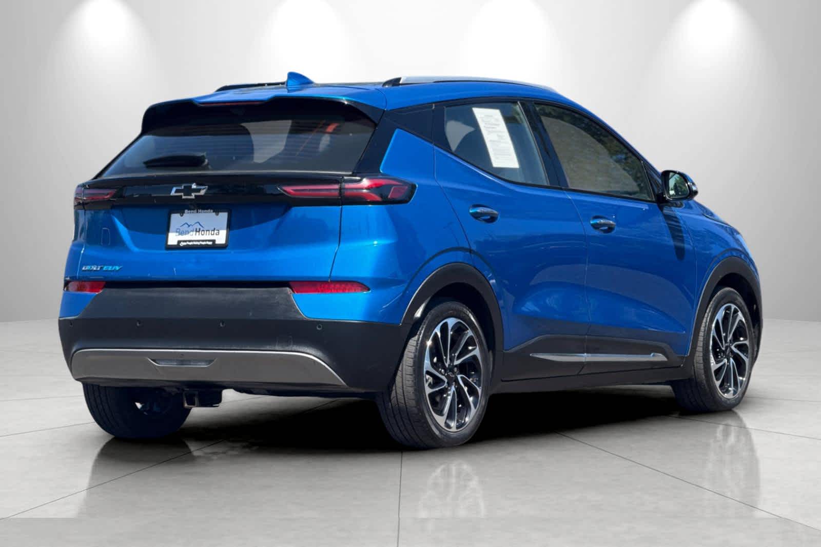 Used 2022 Chevrolet Bolt EUV Premier with VIN 1G1FZ6S08N4120279 for sale in Bend, OR