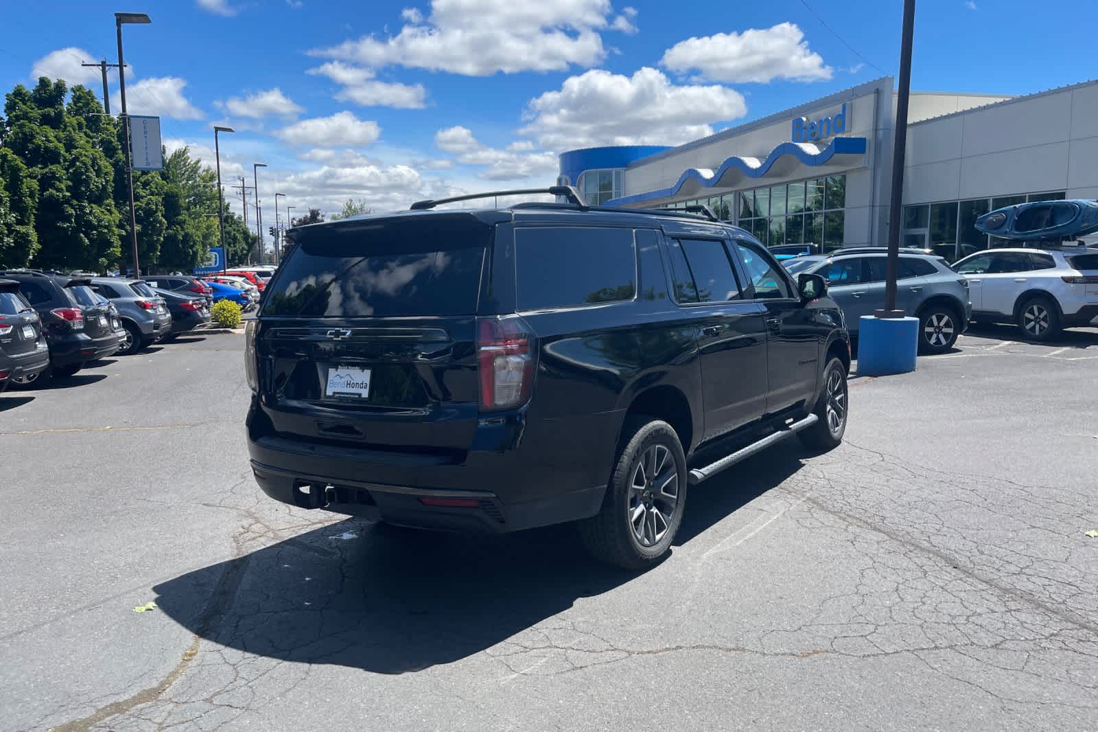 Thumbnail: 2021 Chevrolet Suburban - 4