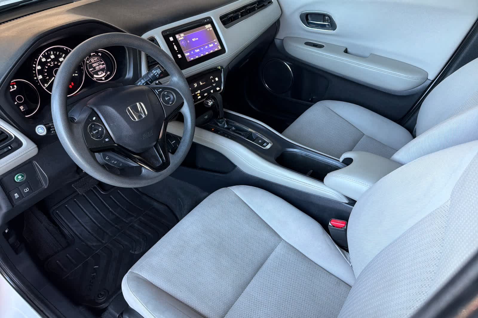 Thumbnail: 2016 Honda HR-V - 12