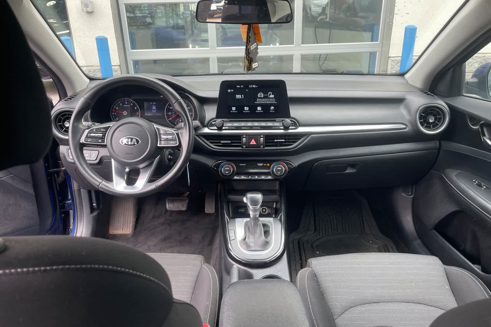 Thumbnail: 2019 Kia Forte - 11