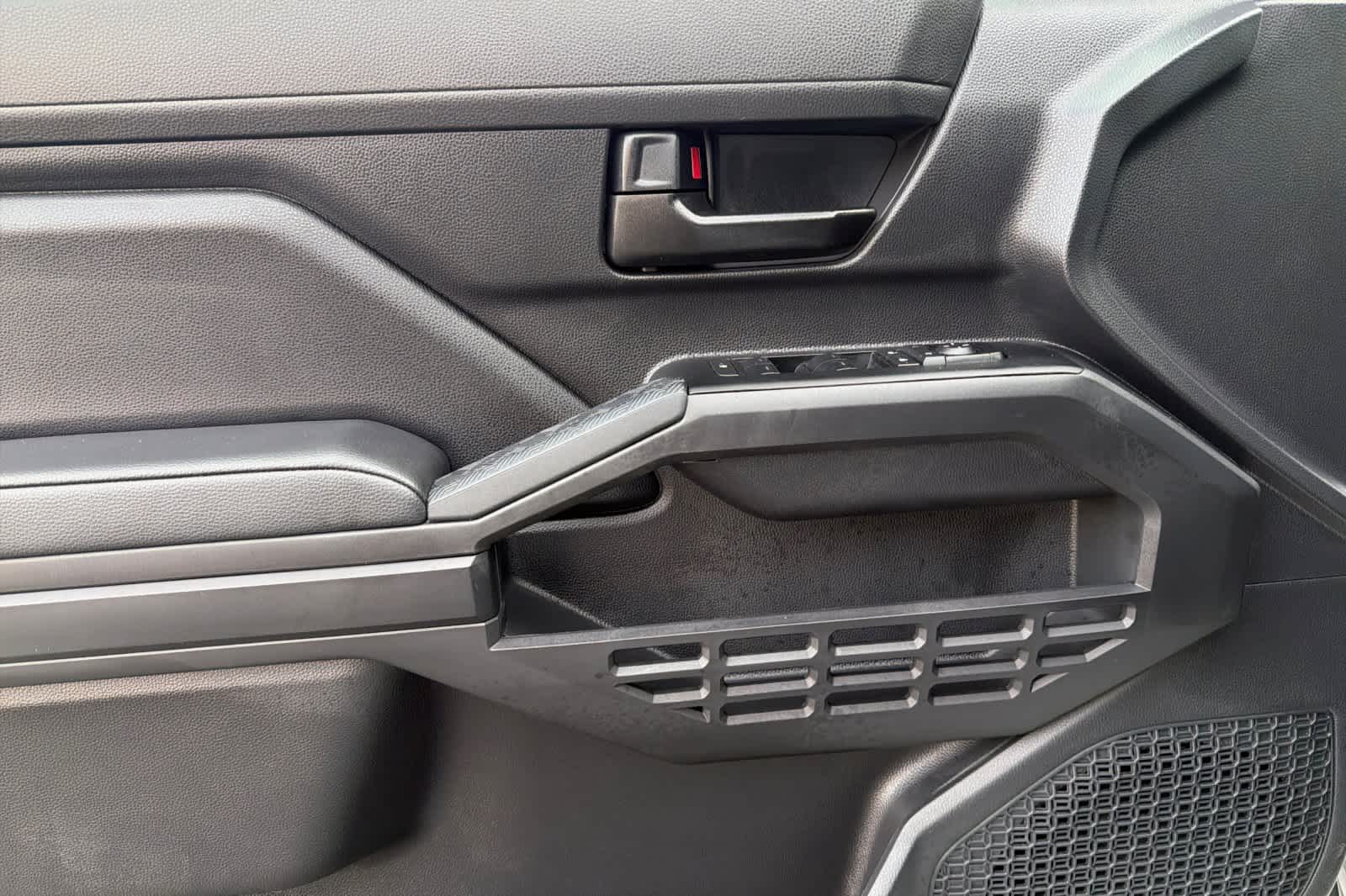 Thumbnail: 2025 Toyota Tacoma - 14