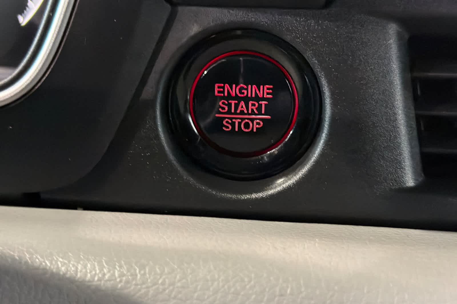 Thumbnail: 2025 Honda Pilot - 25