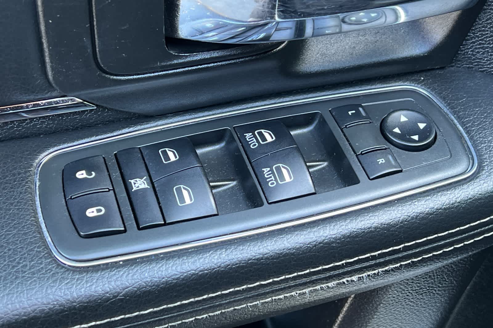 Thumbnail: 2014 RAM 1500 - 15