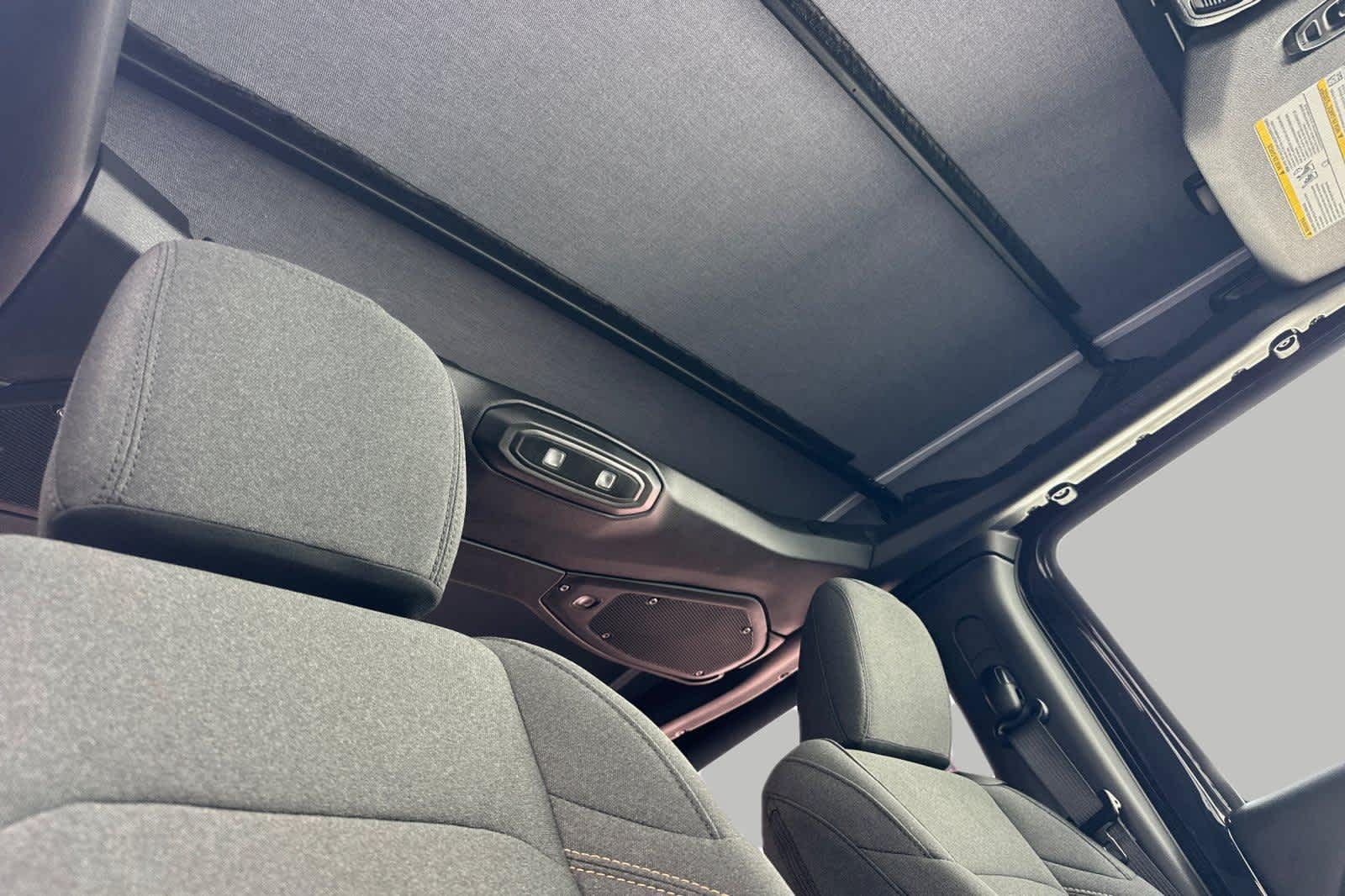 Thumbnail: 2025 Jeep Wrangler - 19