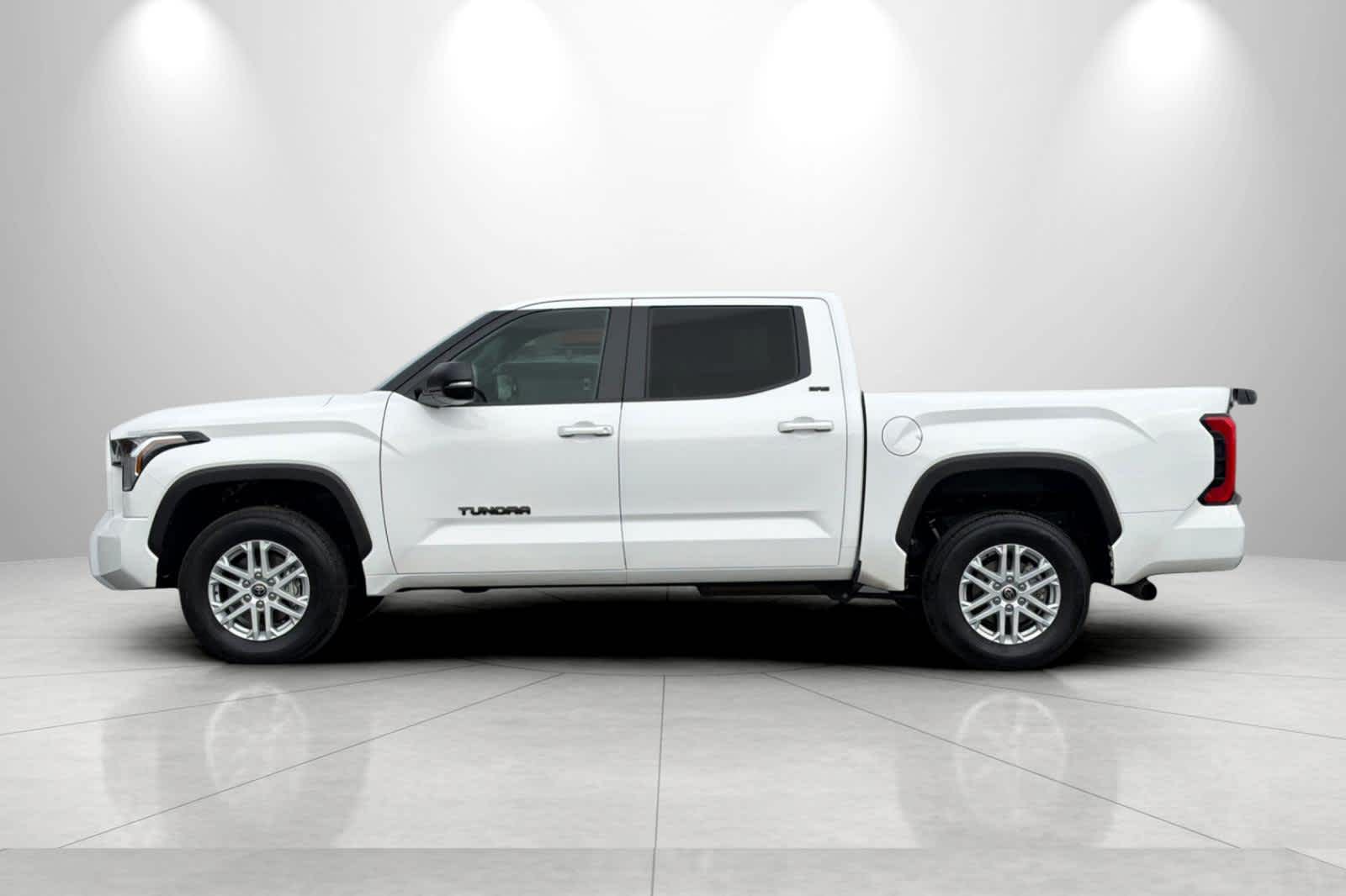 Thumbnail: 2024 Toyota Tundra - 5